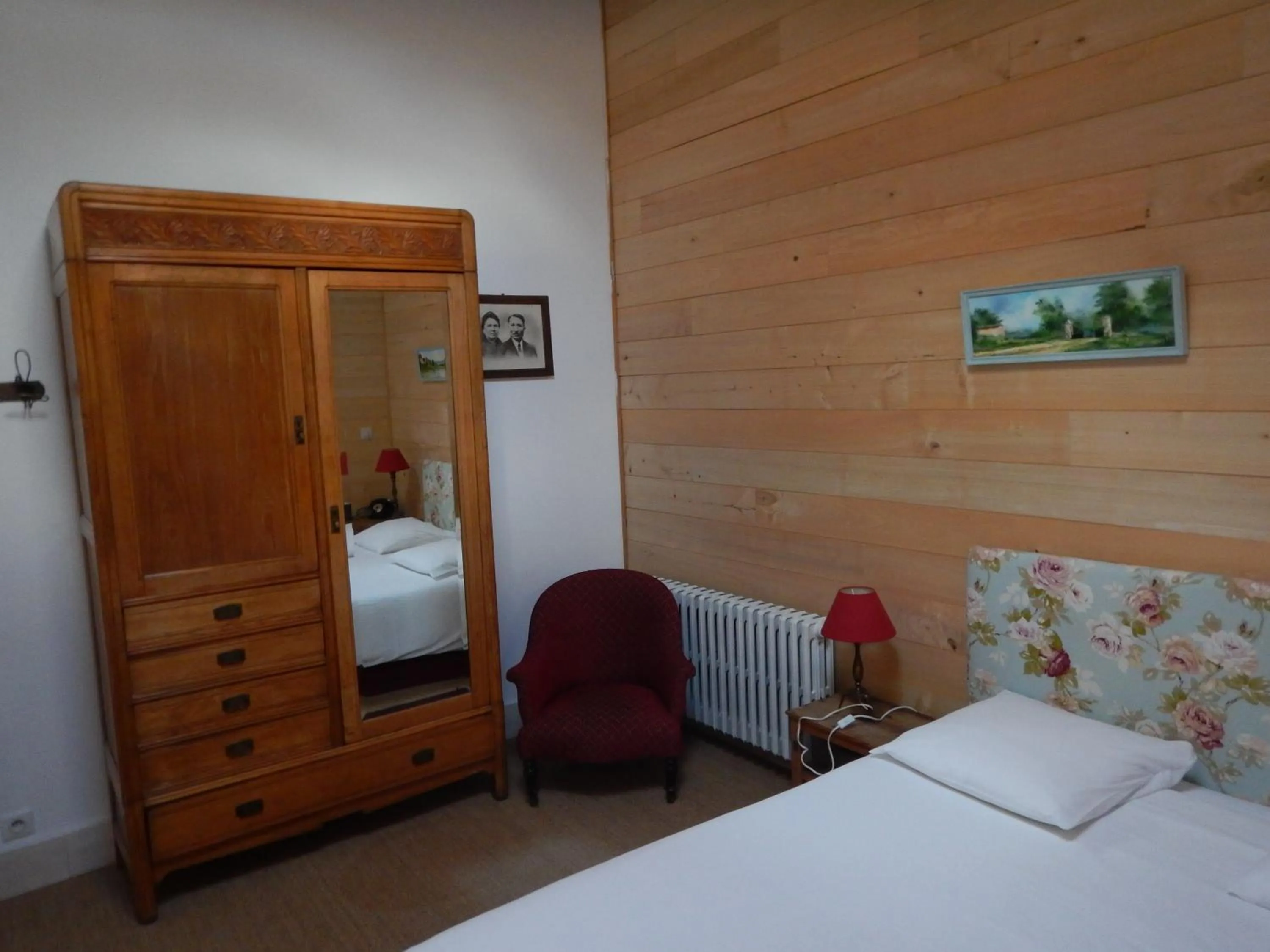 Bedroom, Bed in Le Clos de l'Abbaye