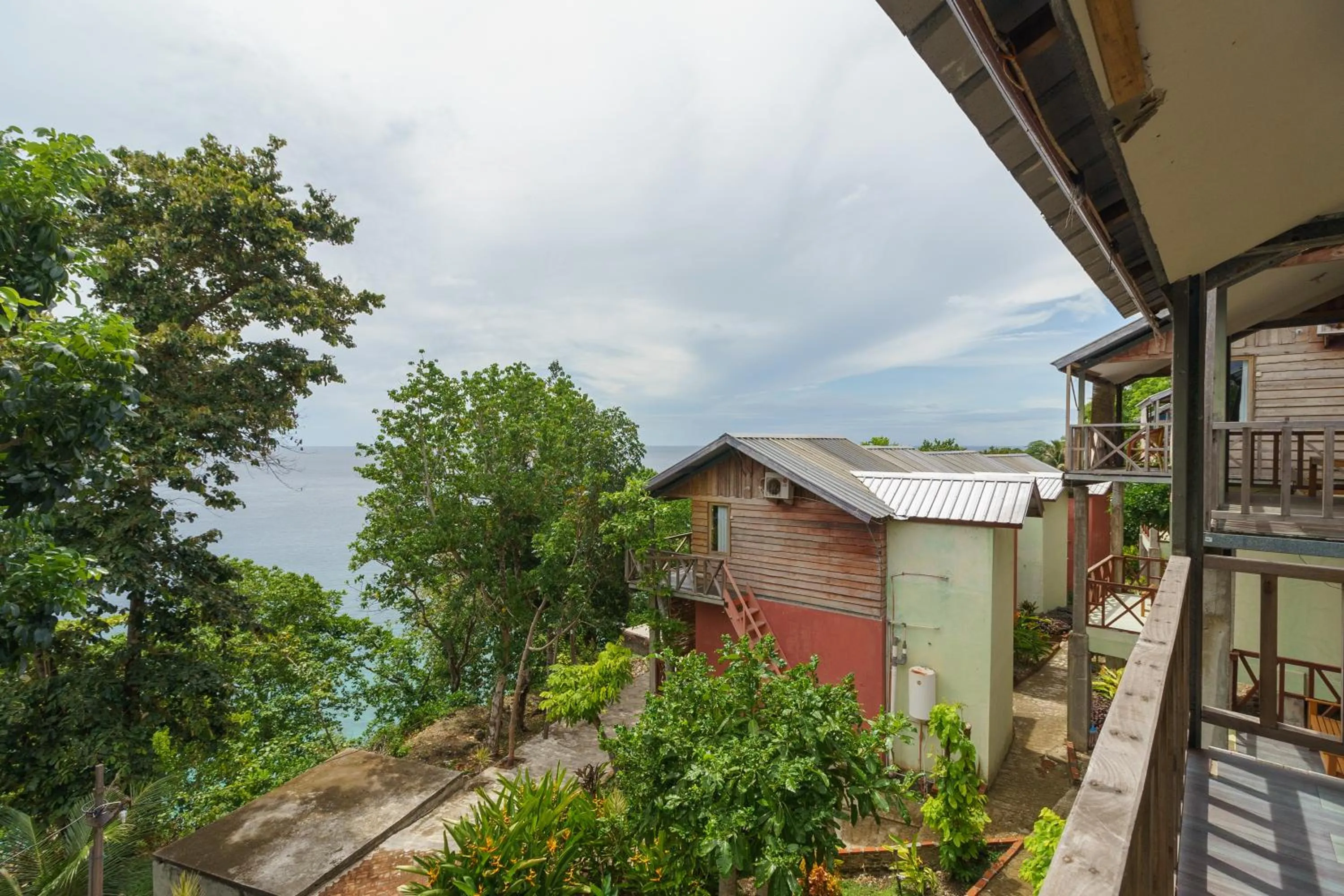 Balcony/Terrace in RedDoorz Syariah at Sumur Tiga Beach Sabang Aceh