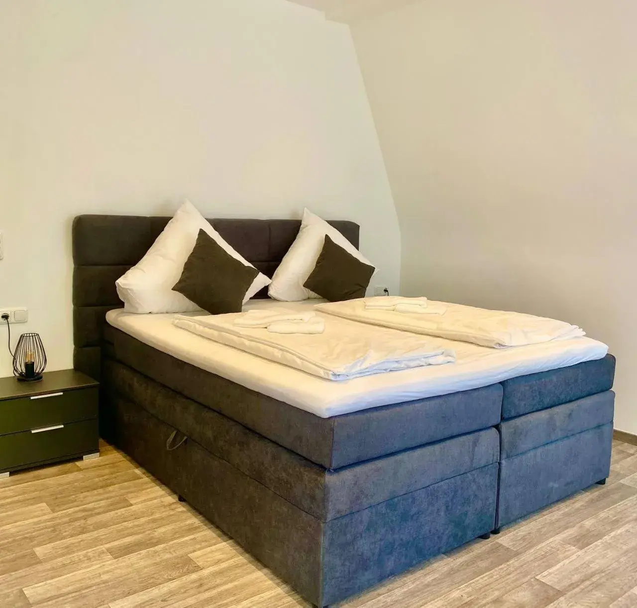 Deluxe Double Room with Balcony - single occupancy in Hotel Krone Riesling Deluxe Double Room with Balcony - single occupancy in Hotel Krone Riesling