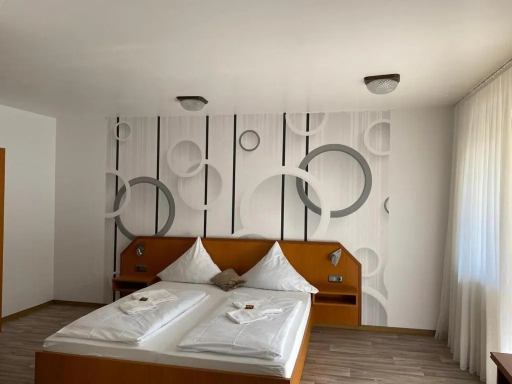 Bed in Hotel Krone Riesling