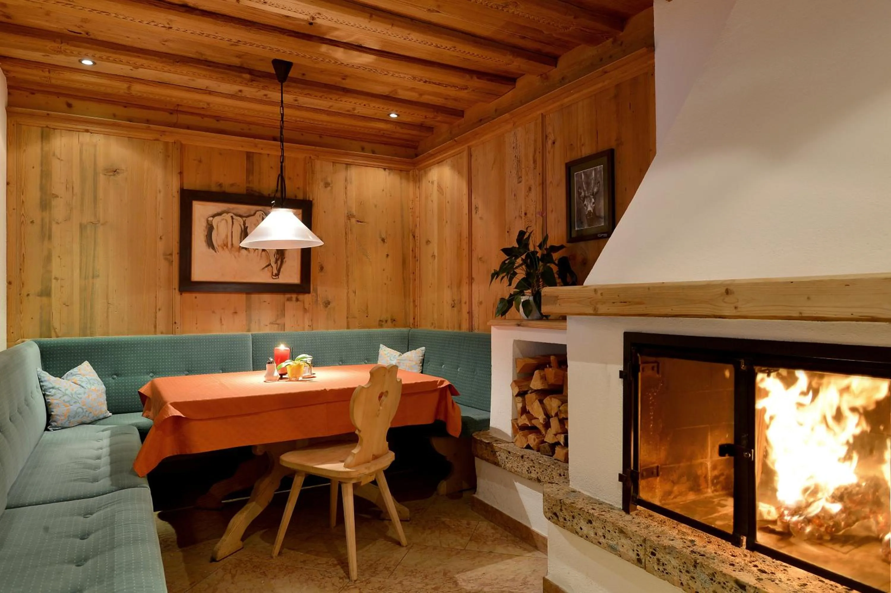 Restaurant/places to eat in Hotel Tipotsch