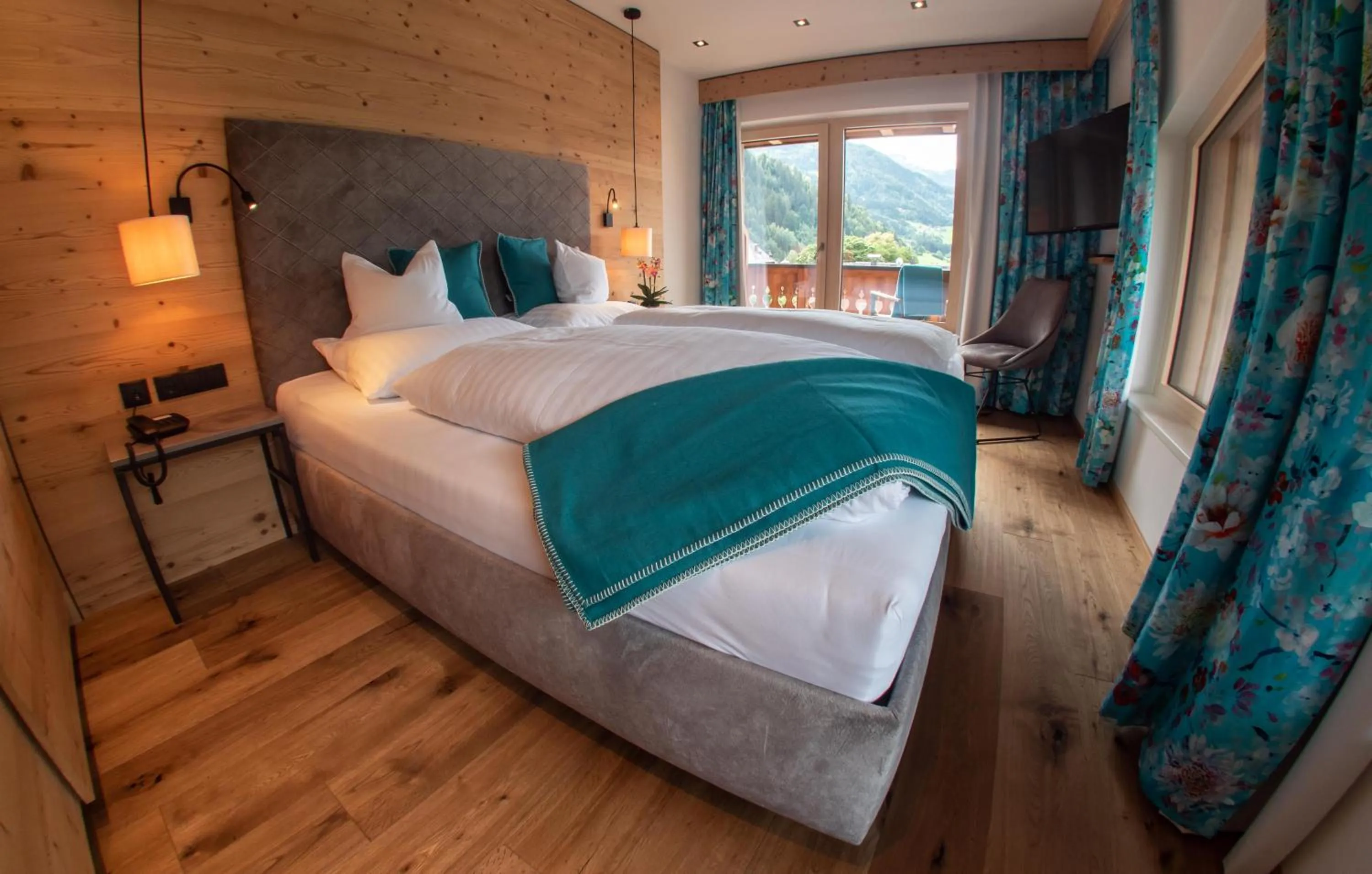 Bed in Hotel Tipotsch