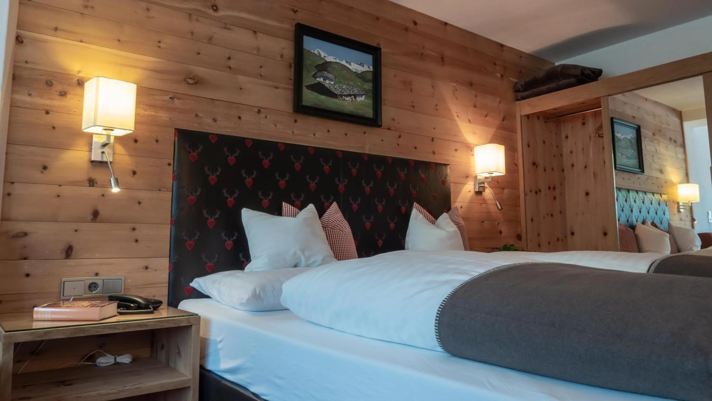 Bed in Hotel Tipotsch