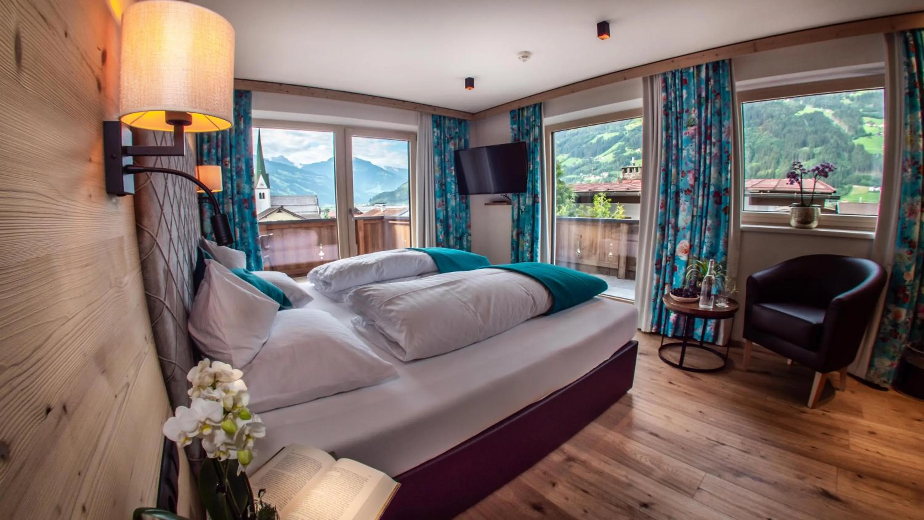 Photo of the whole room in Hotel Tipotsch