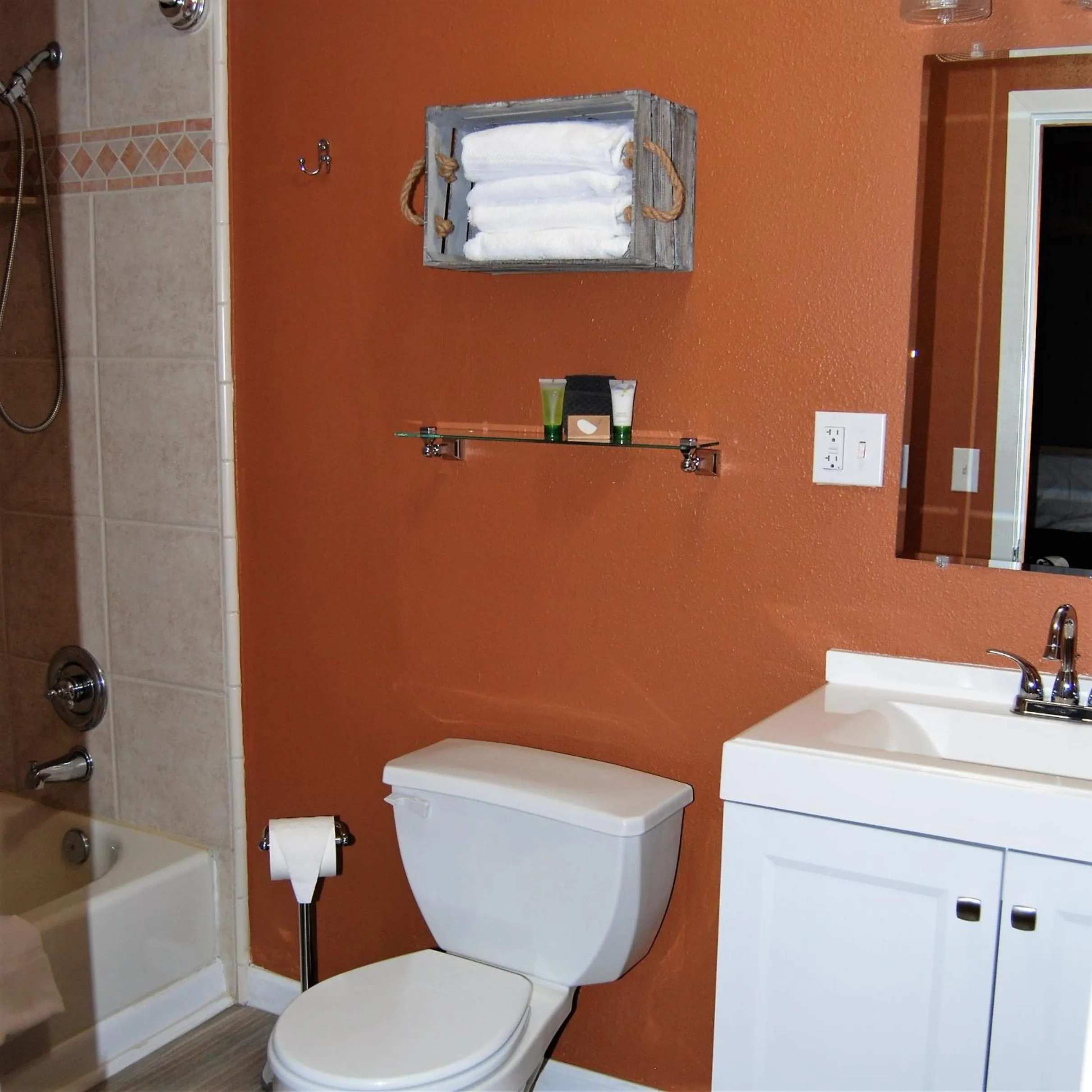 Bathroom in Edelweiss Lodge