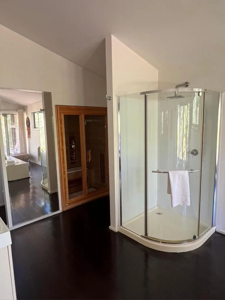 Sauna in Blue Cliffs Retreat