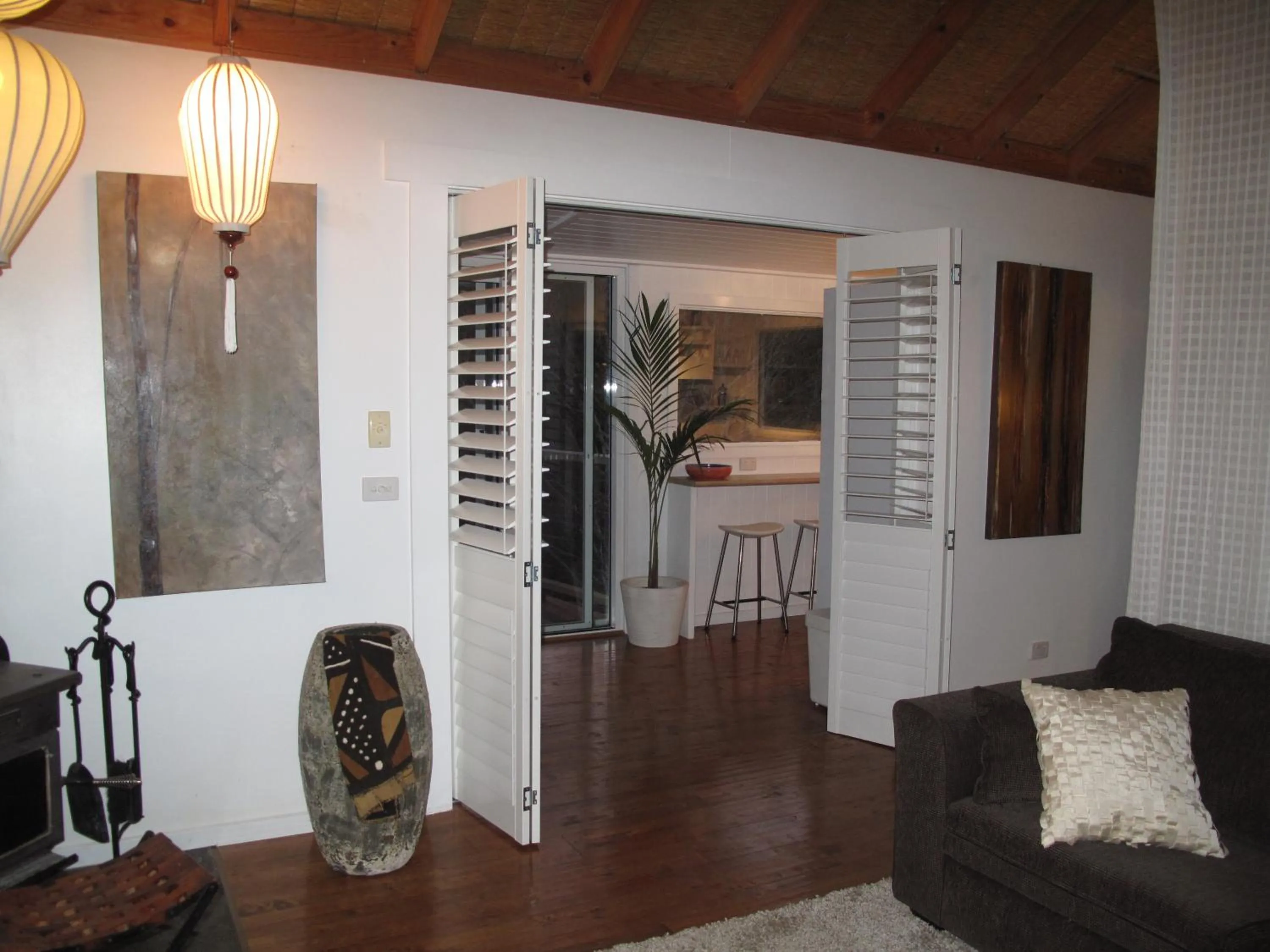Living room in Blue Cliffs Retreat