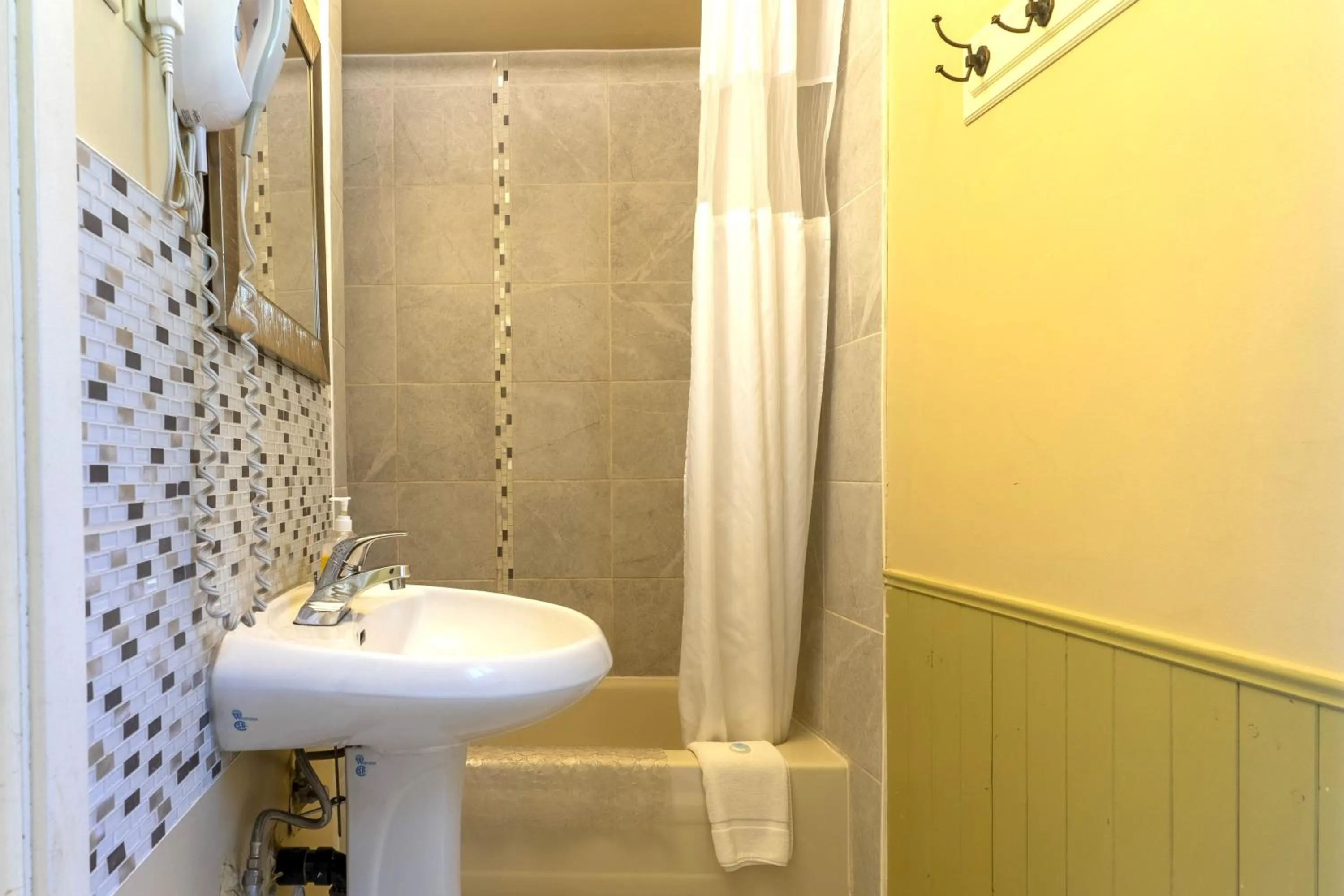 Richca Chalets Resort