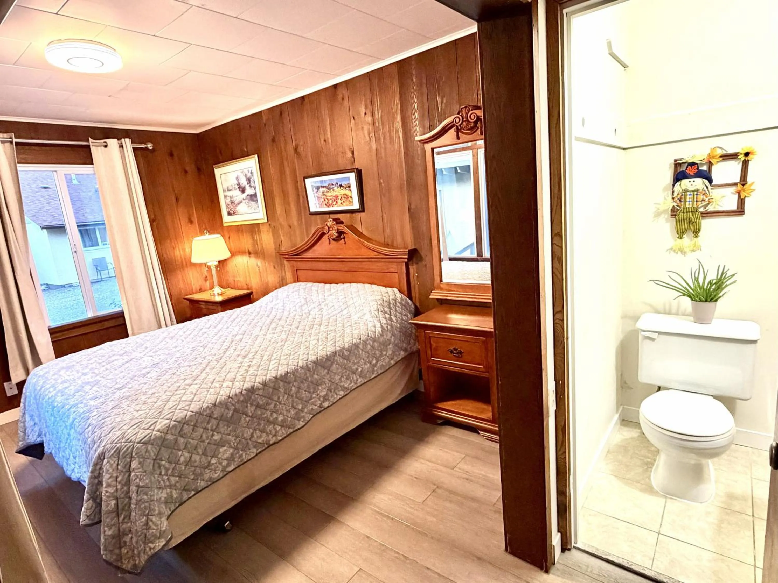 Bed in Richca Chalets Resort