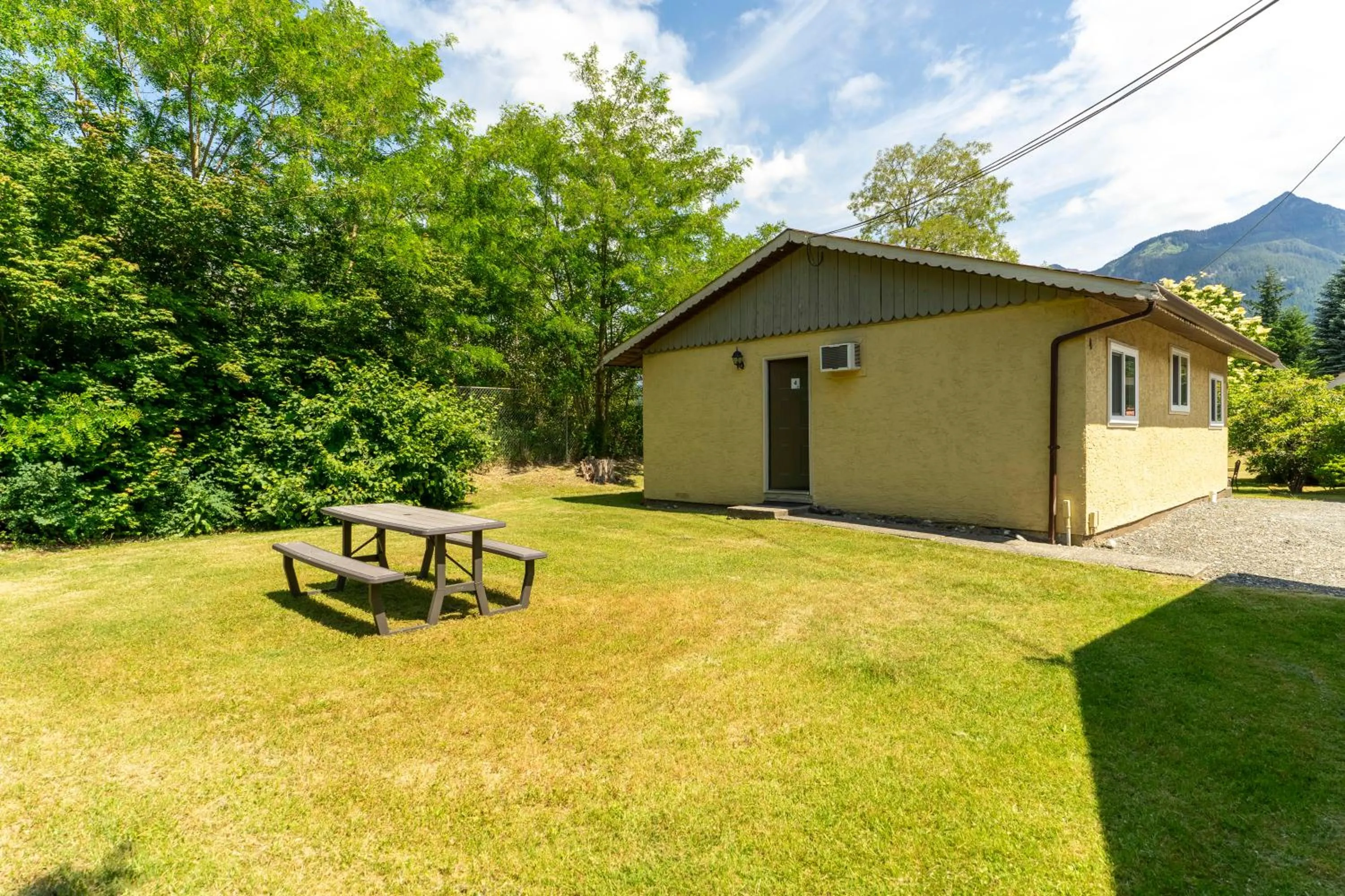 Richca Chalets Resort