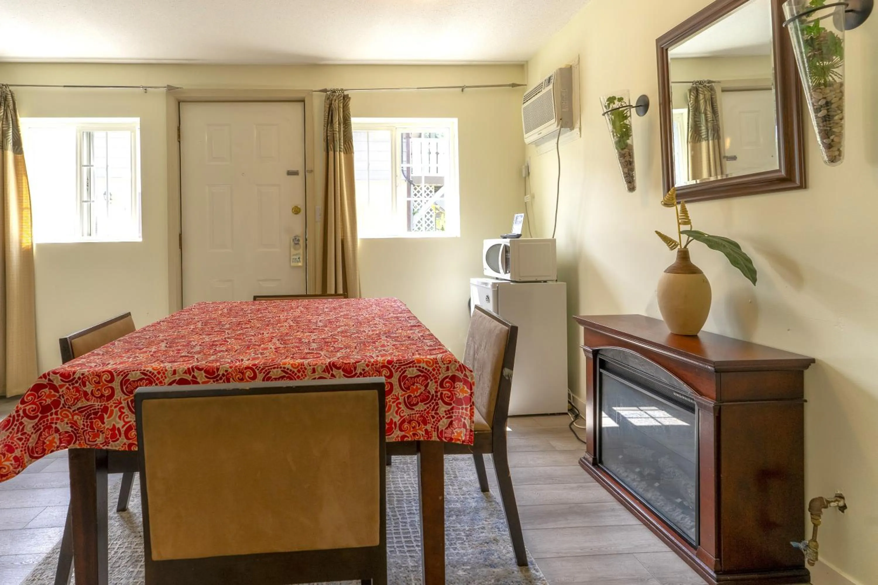 Richca Chalets Resort