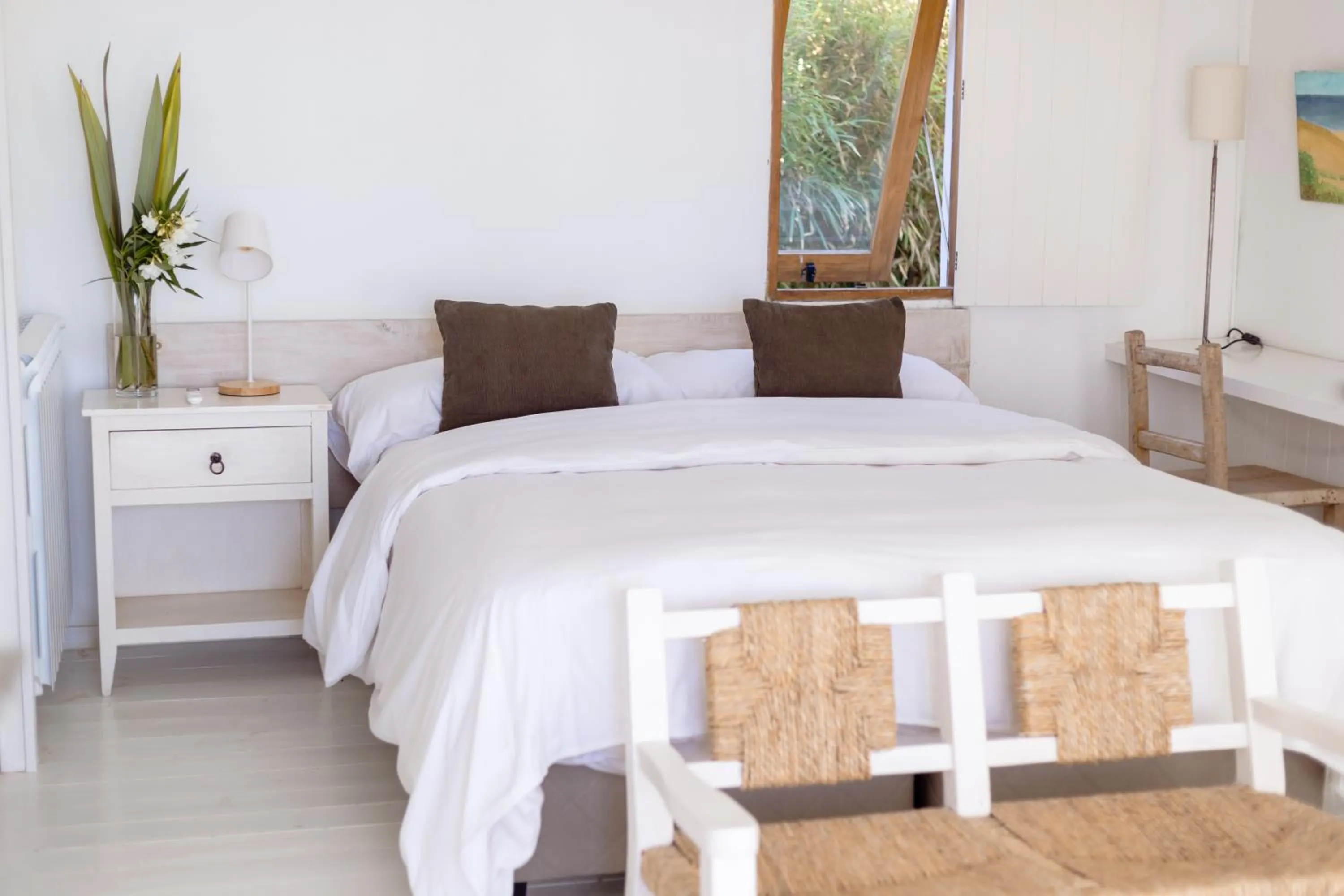 Photo of the whole room, Bed in Posada del Faro