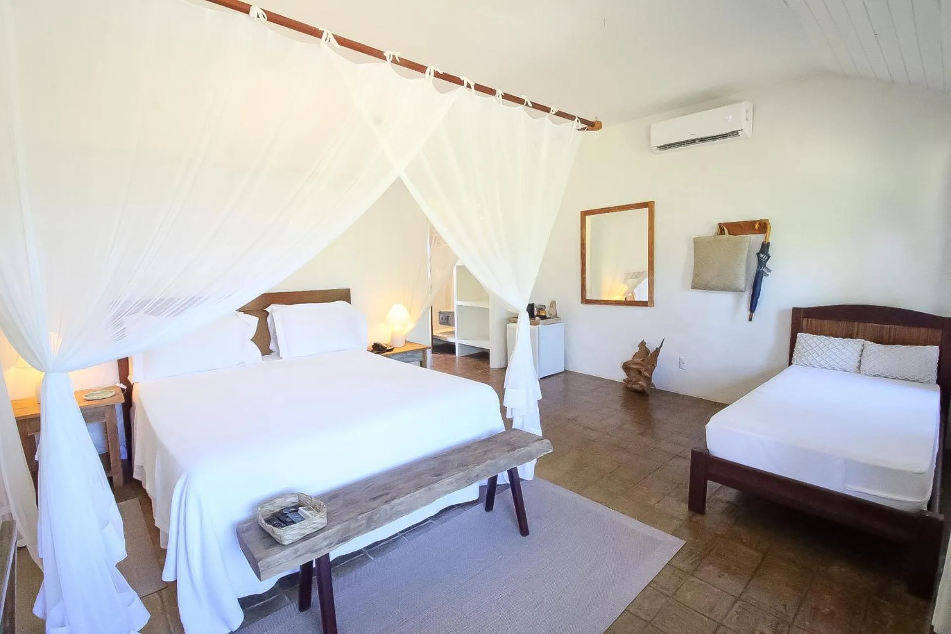 Photo of the whole room, Bed in Pousada Outeiro