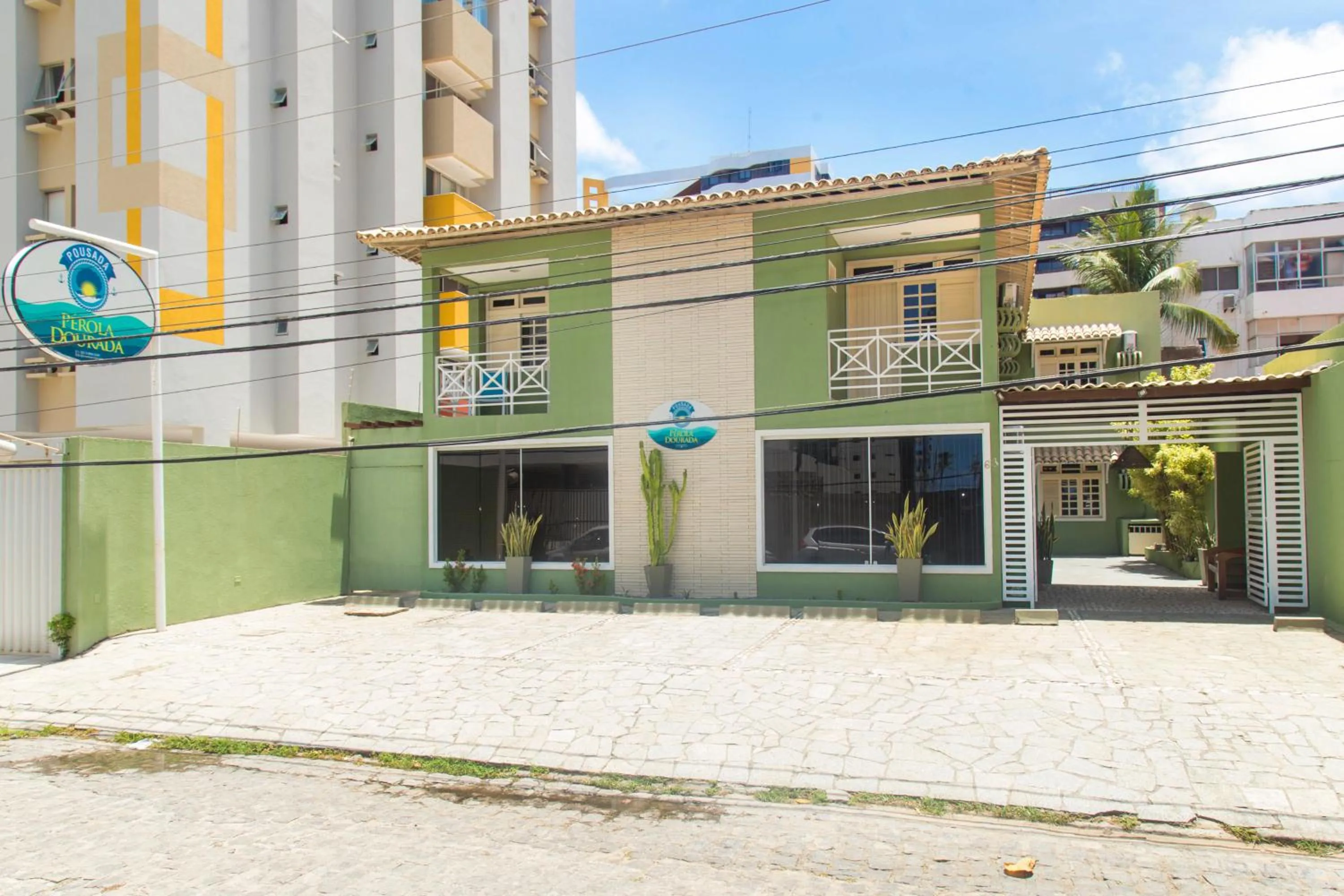 Property building in Pousada Pérola Dourada