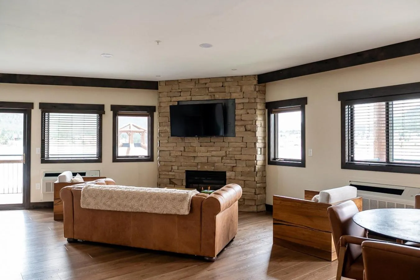 TV and multimedia, Bed in The Estes Park Resort