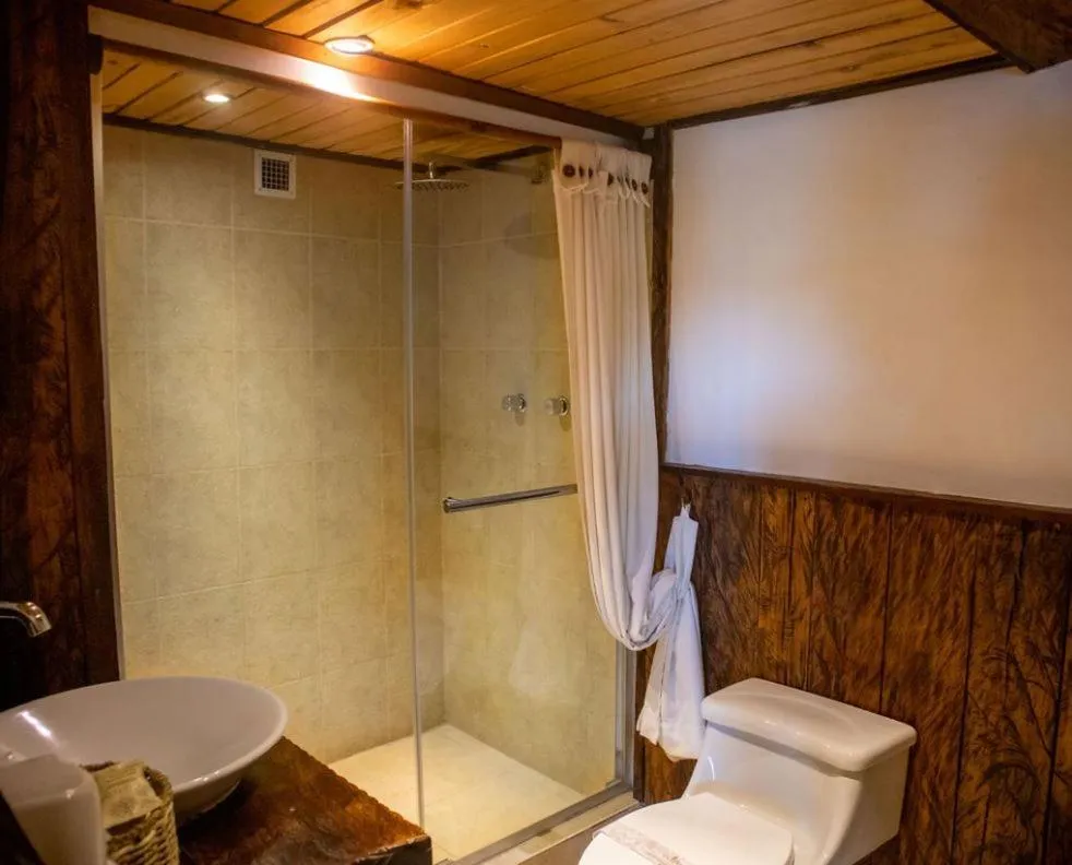 Bathroom in Hacienda Hostería Dos Chorreras