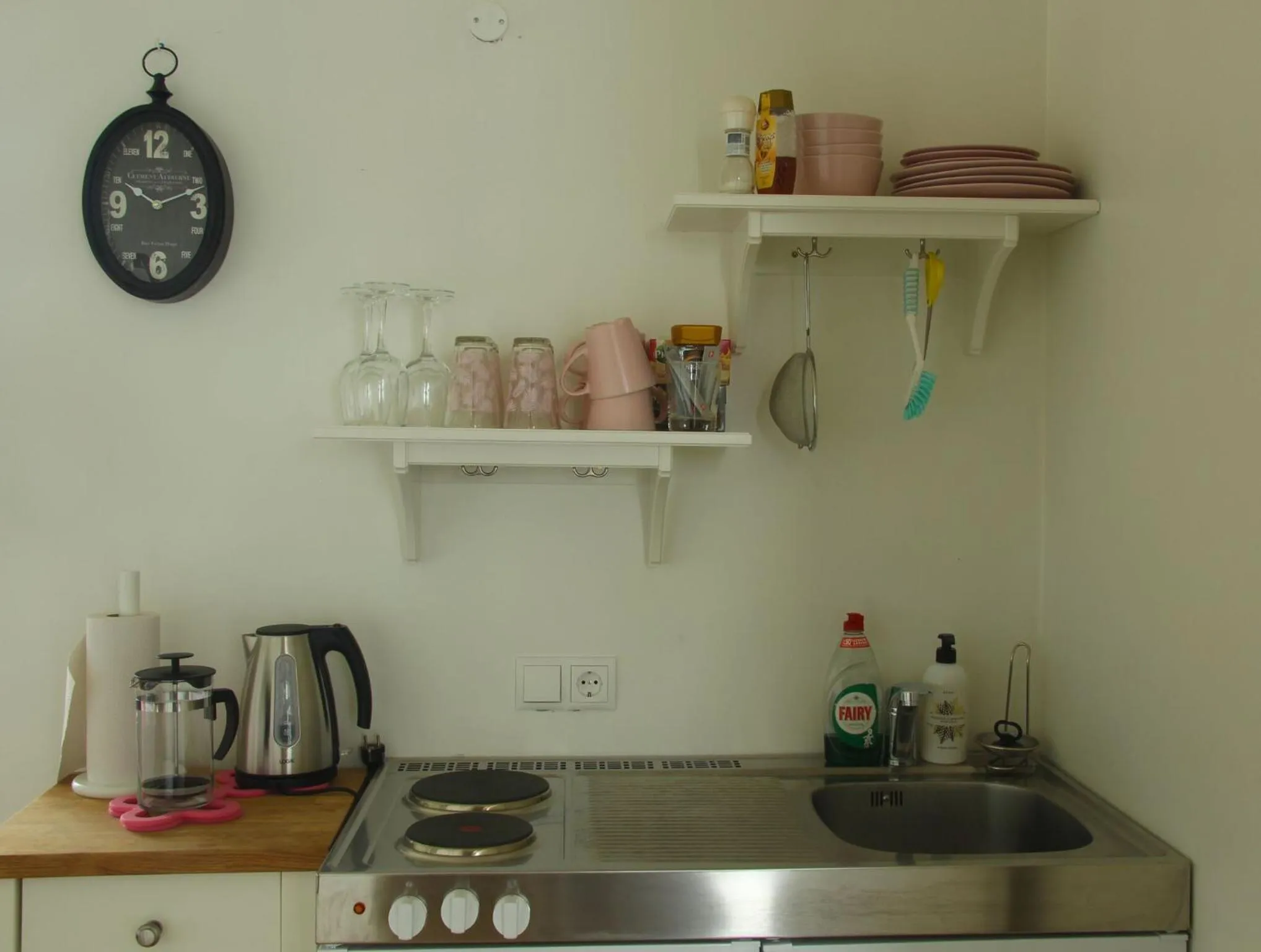 Kitchen or kitchenette in Private and peaceful one bedroom apartments