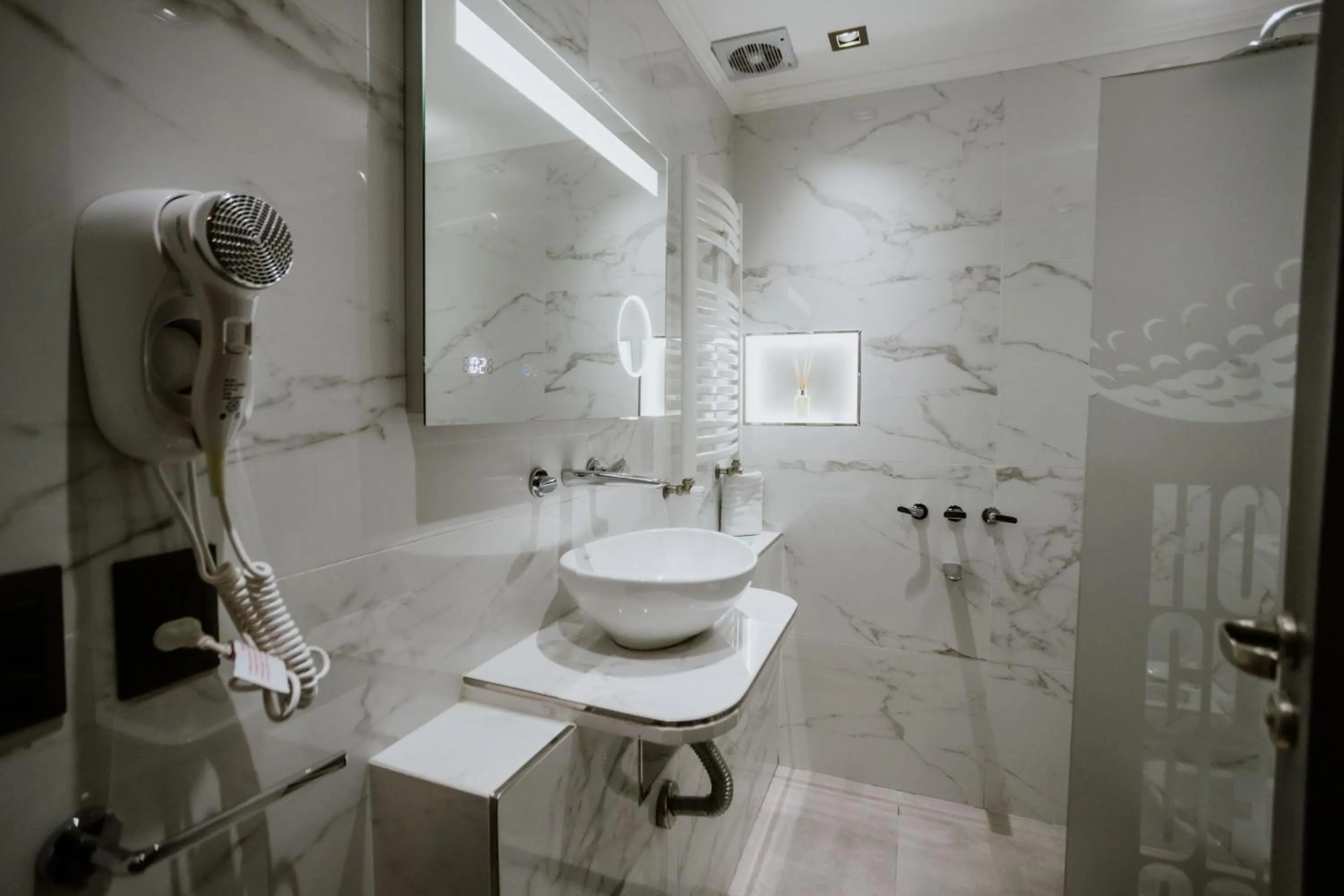 Shower in Hotel Club del Golf