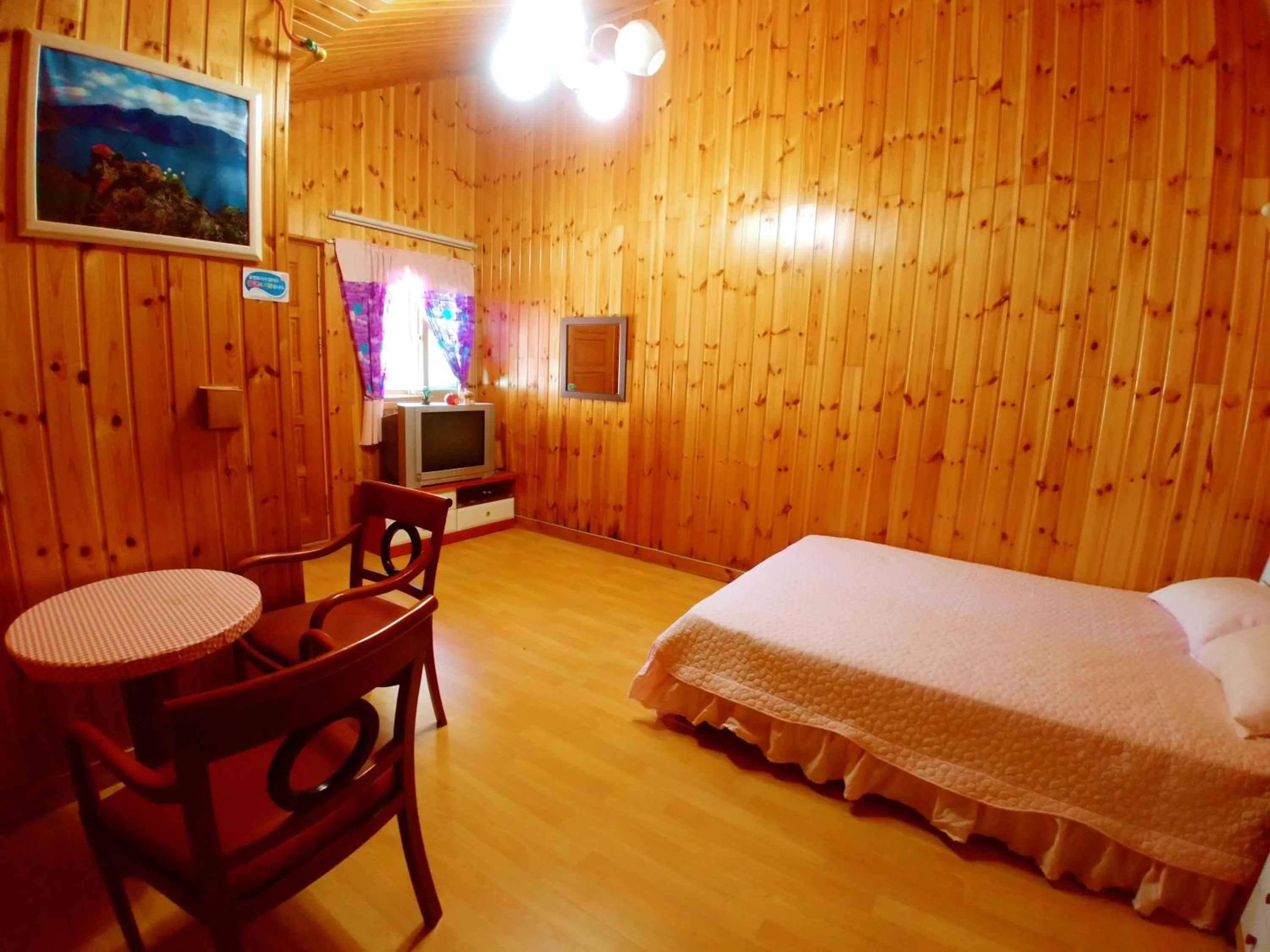 Bed in Nadeuri Pension