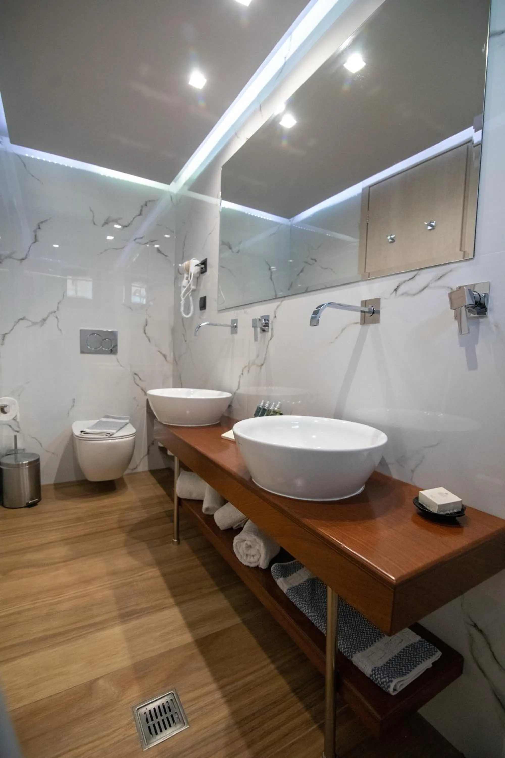 Bathroom in Aianteion Bay Luxury Hotel & Suites