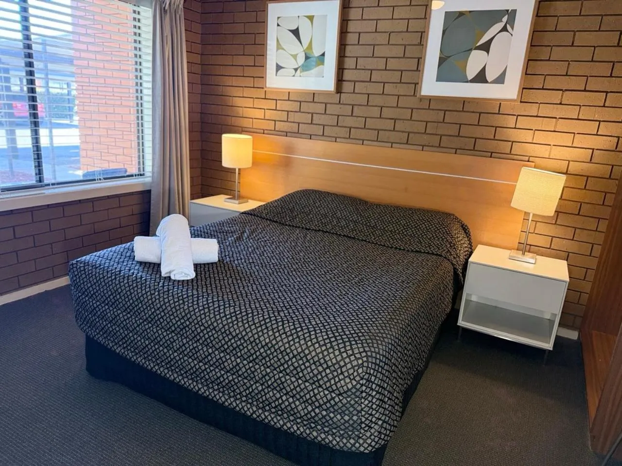 Bedroom, Bed in Parkview Motor Inn and Apartments