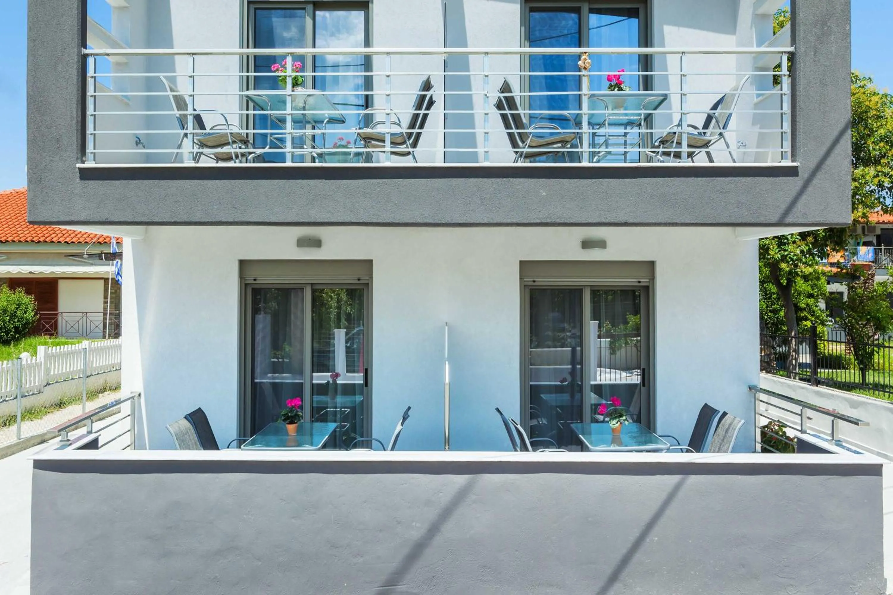 Patio in Nymphes Deluxe Accommodation Pefkochori