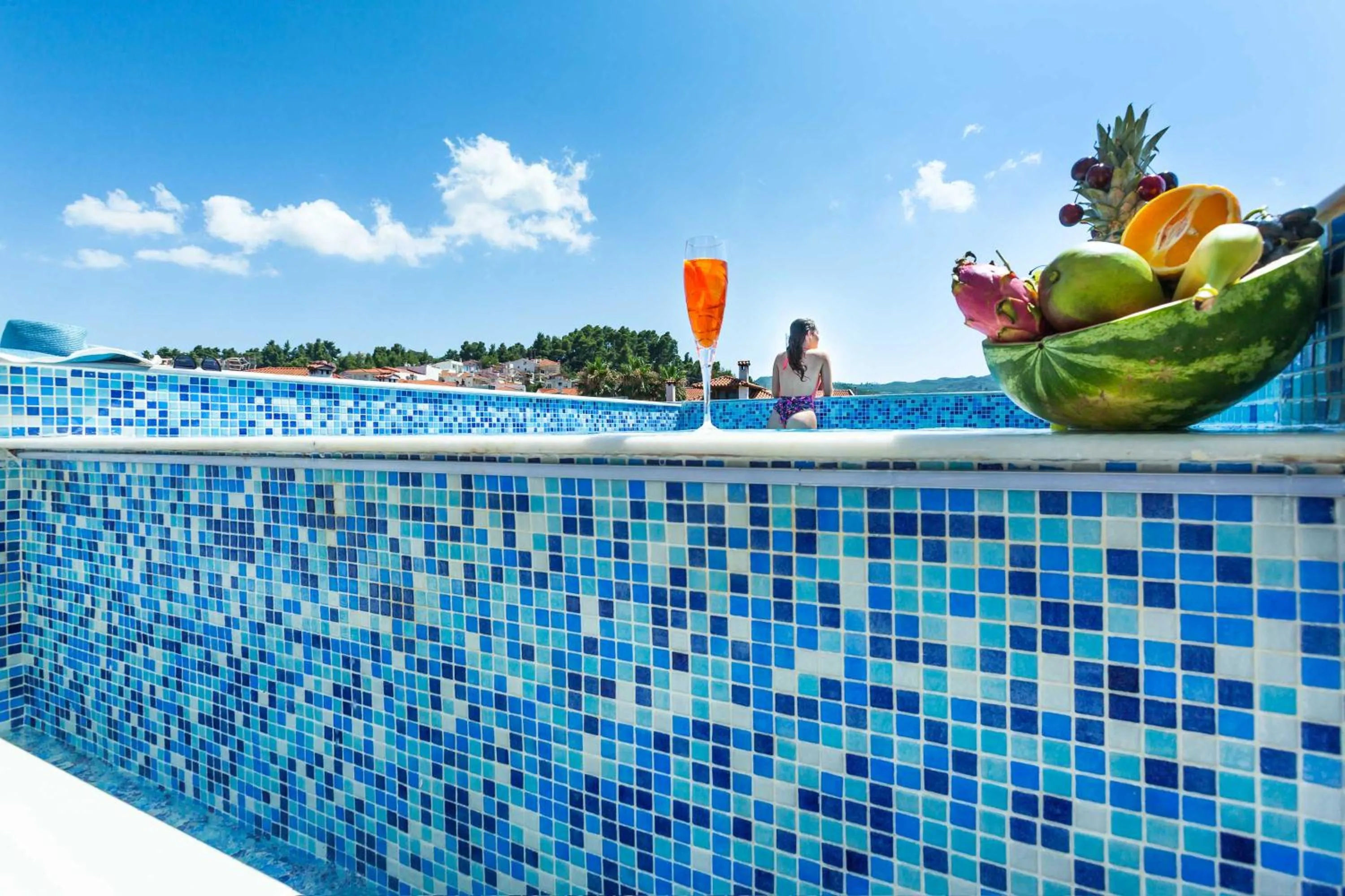 Swimming pool in Nymphes Deluxe Accommodation Pefkochori