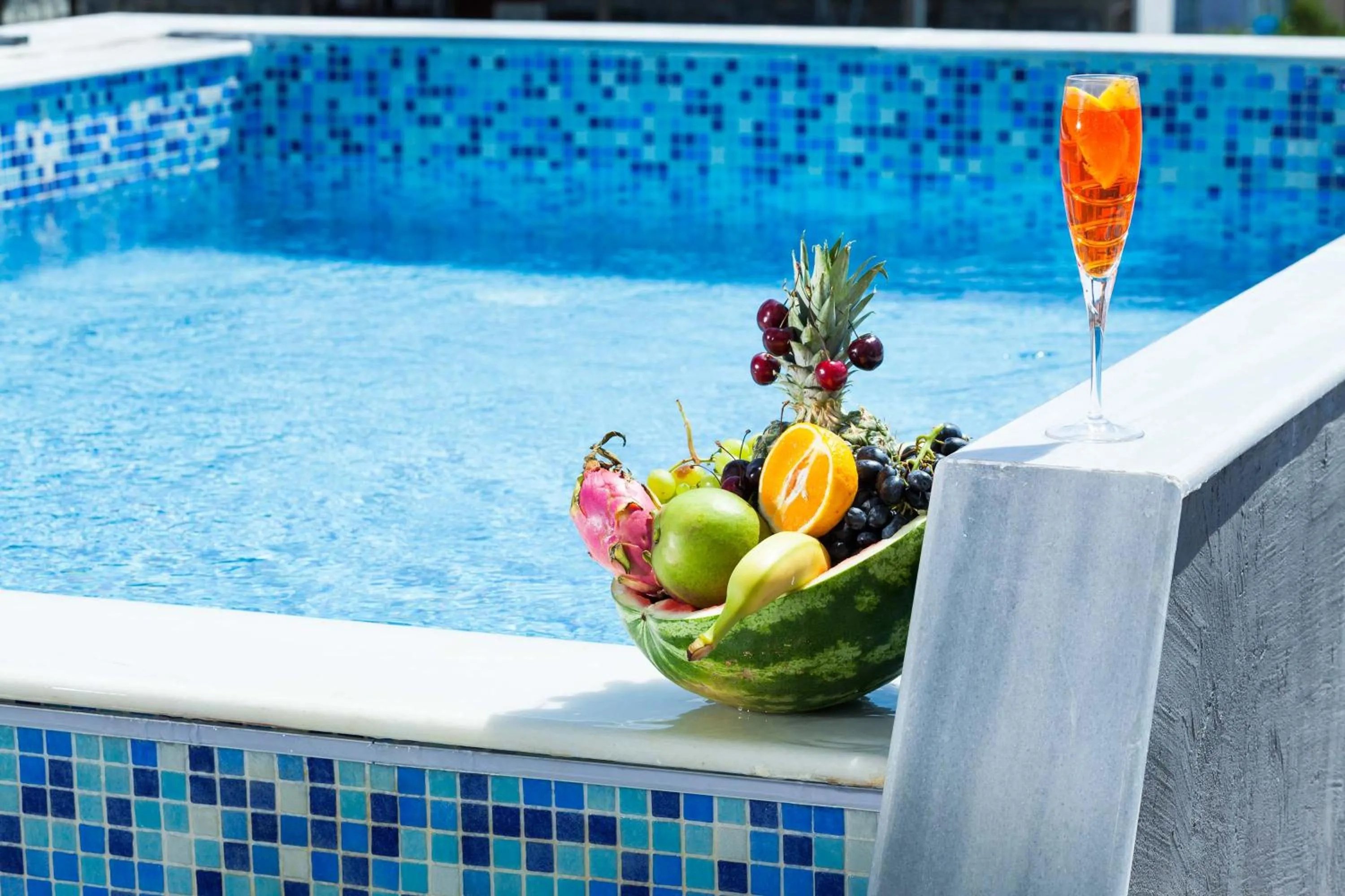 Swimming pool in Nymphes Deluxe Accommodation Pefkochori