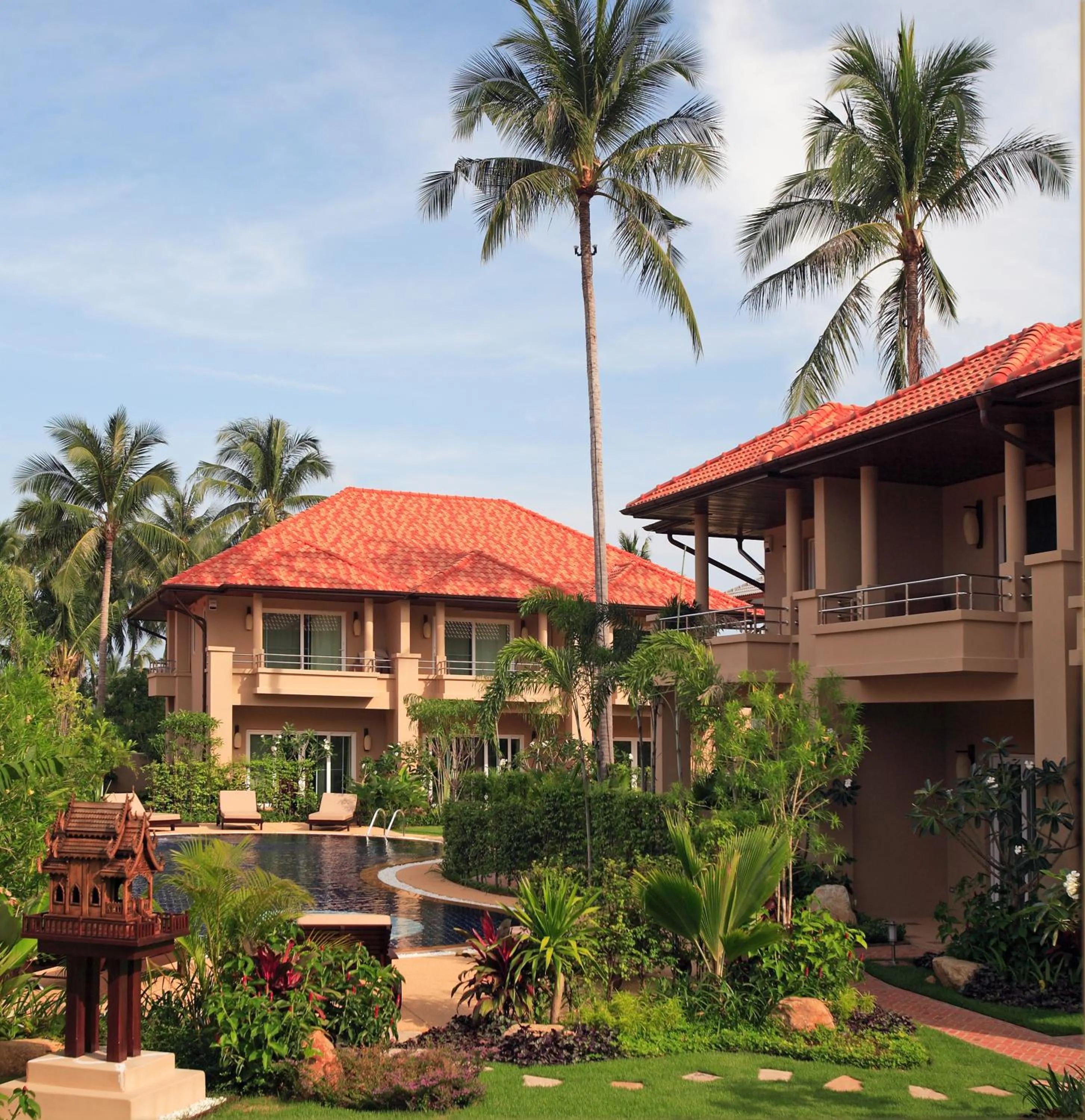 Facade/entrance in Park Lane