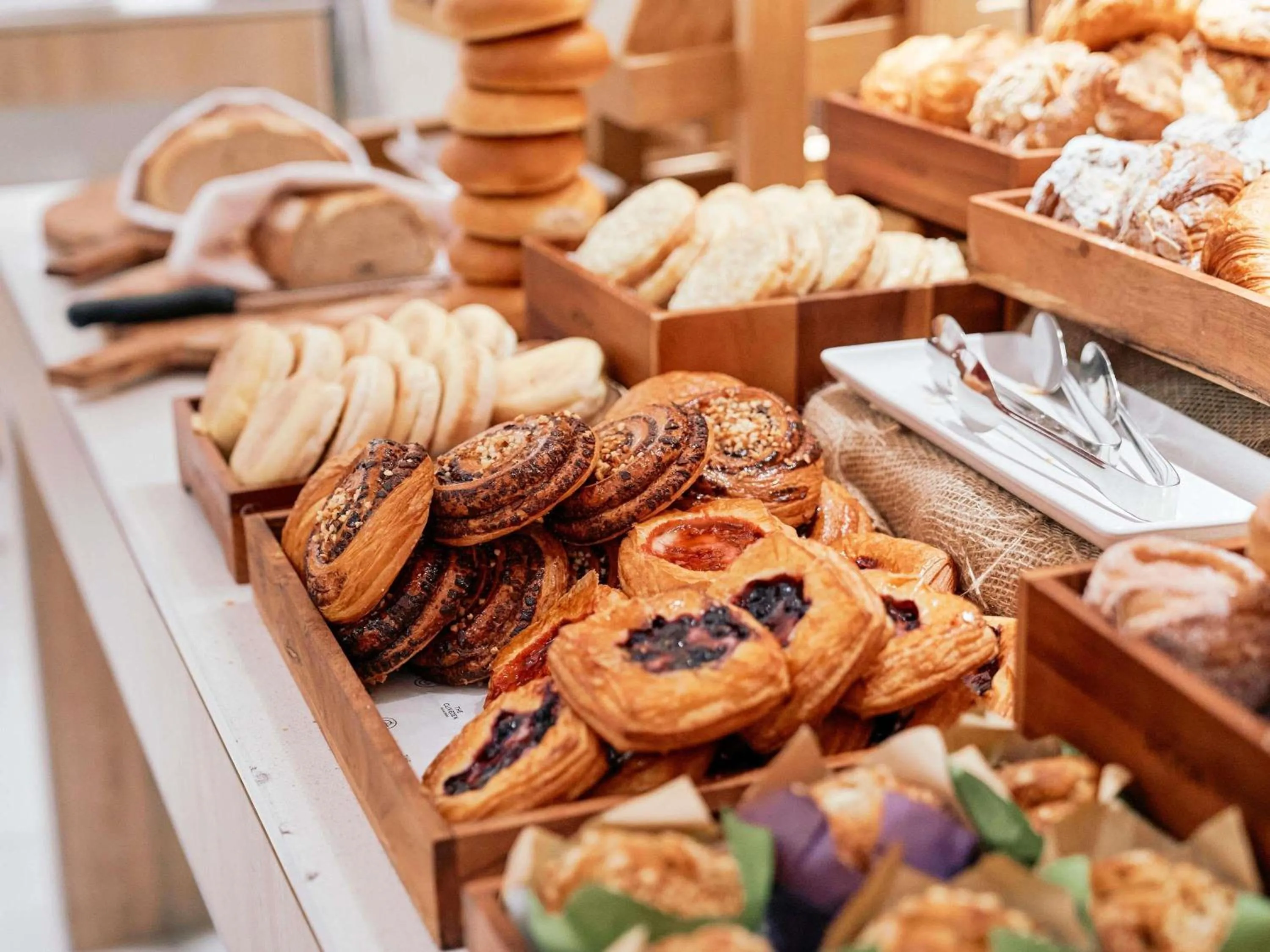 Breakfast in Pullman Melbourne On the Park