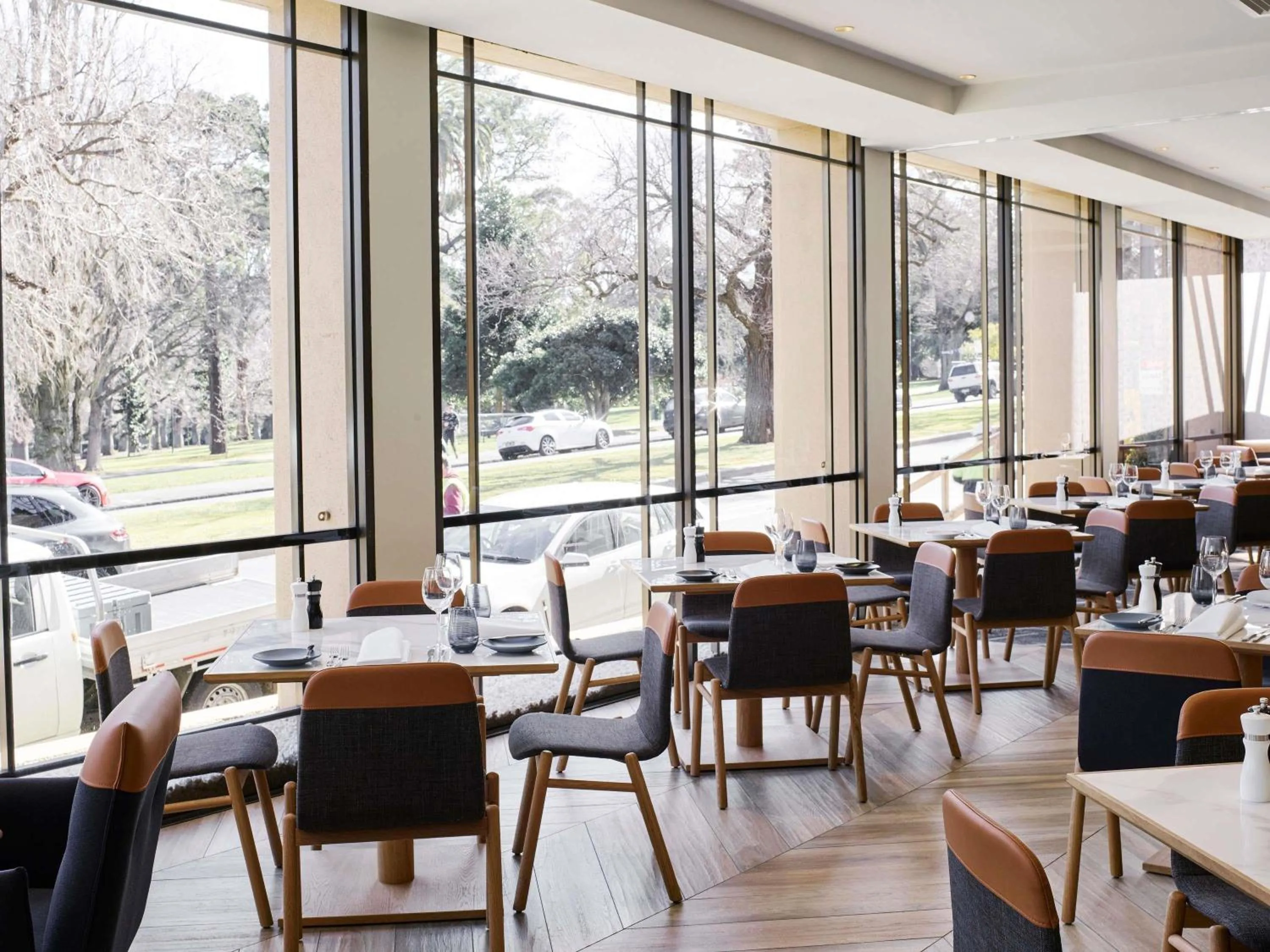 Restaurant/places to eat in Pullman Melbourne On the Park