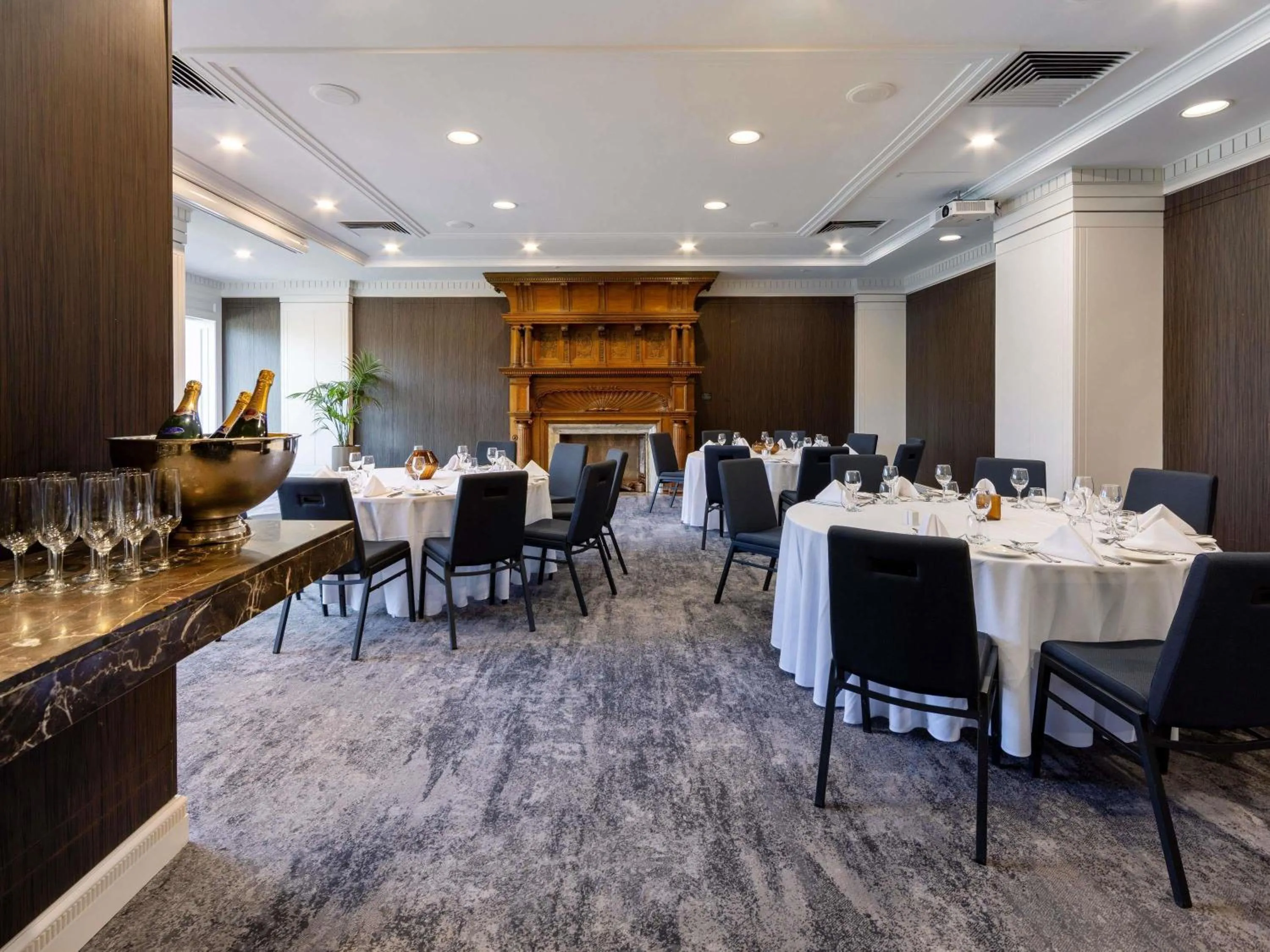 Meeting/conference room in Pullman Melbourne On the Park