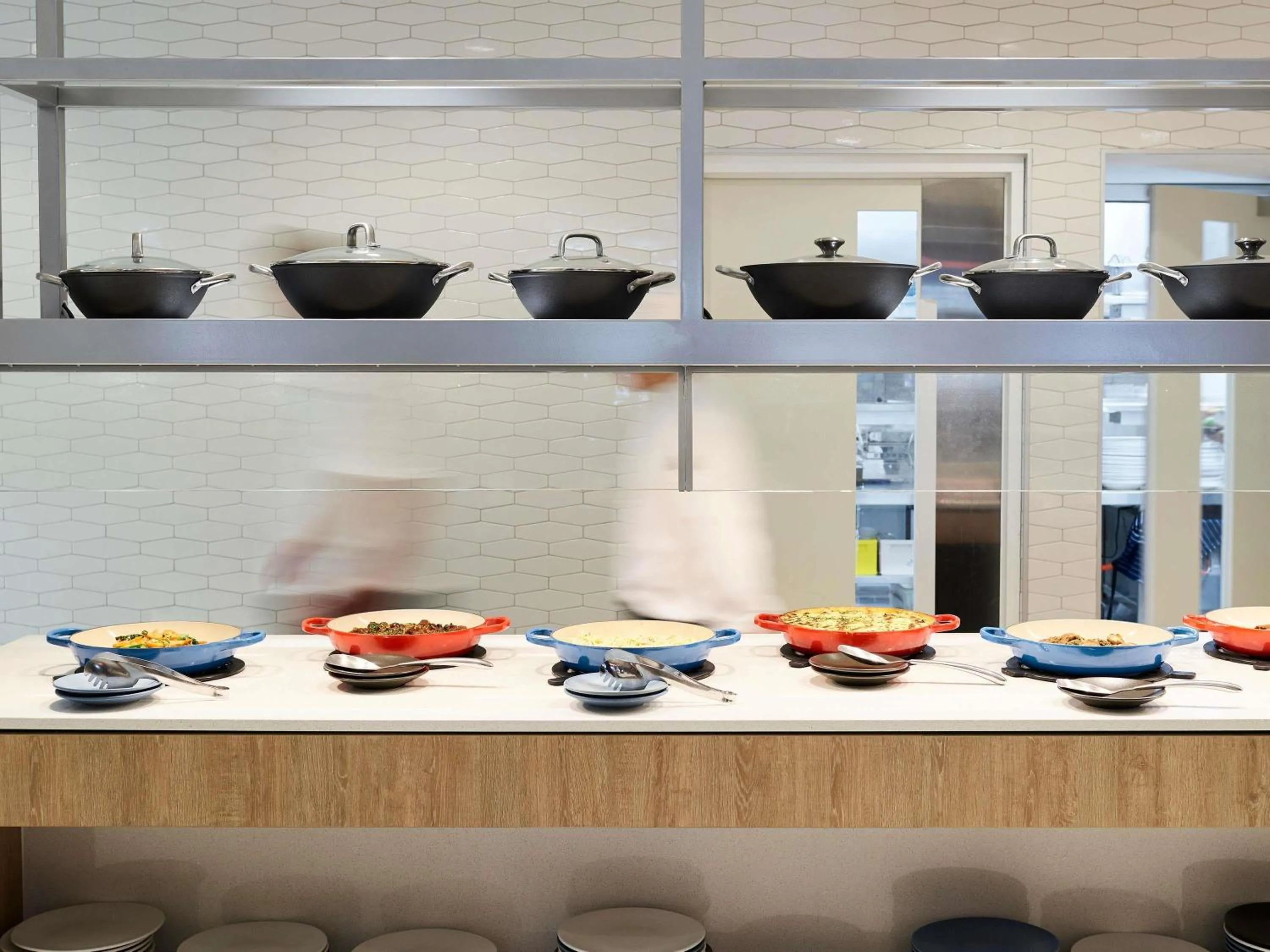 Restaurant/places to eat in Pullman Melbourne On the Park