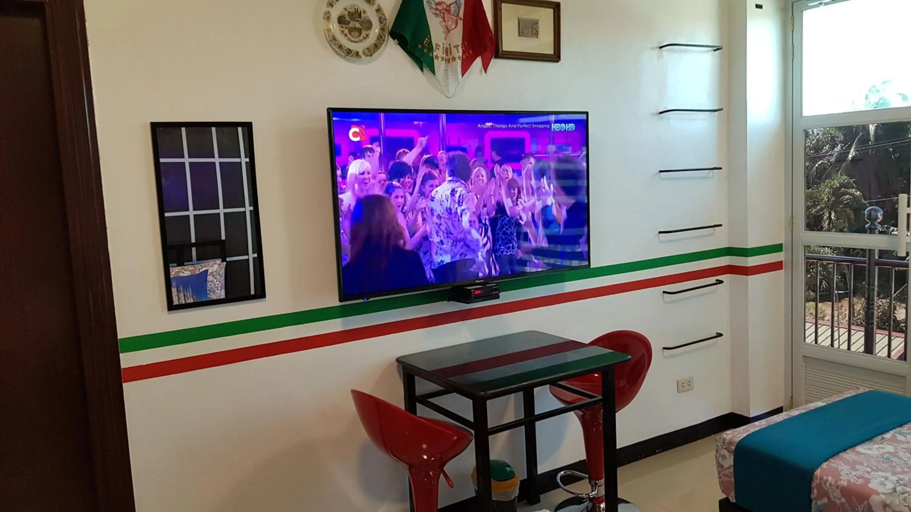 TV and multimedia in Italy Condotel Darasa