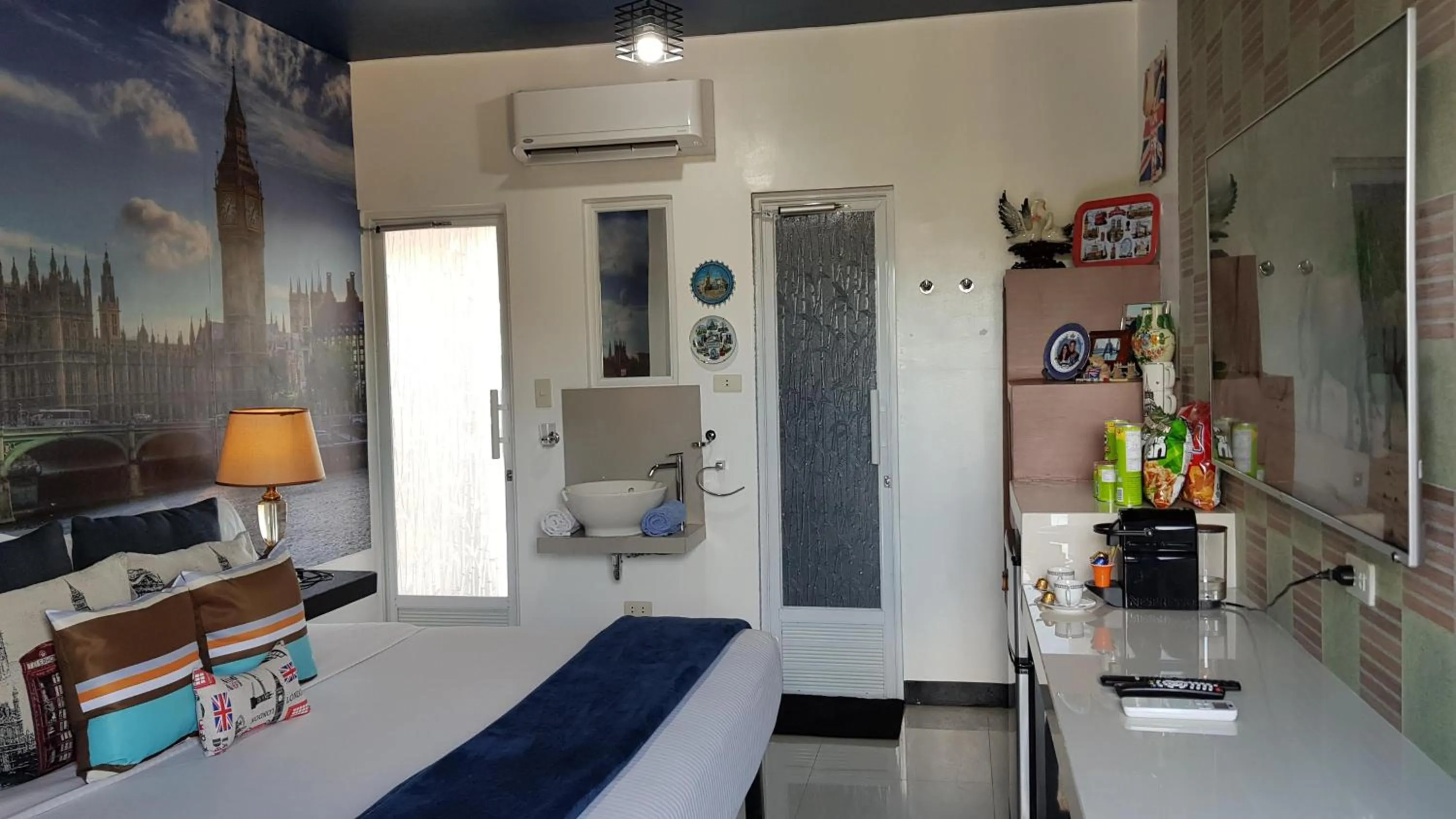 Photo of the whole room in Italy Condotel Darasa