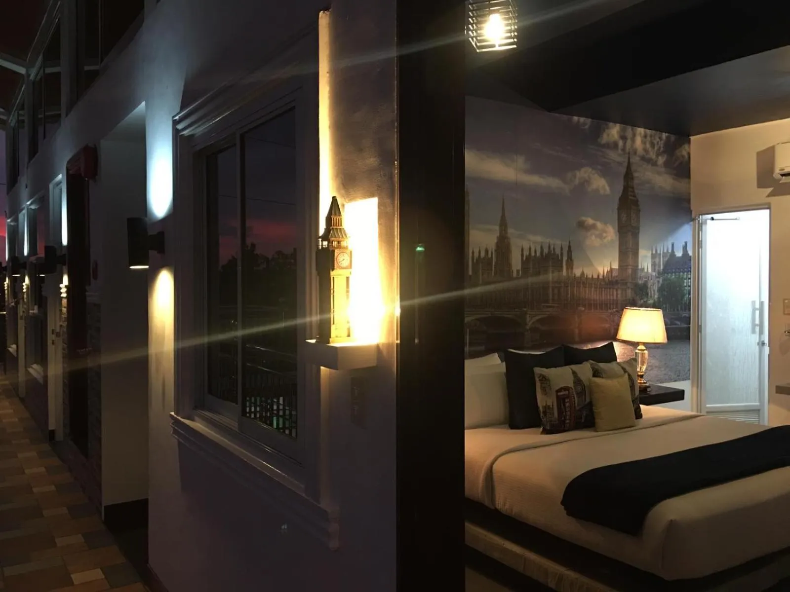 Photo of the whole room, Bed in Italy Condotel Darasa