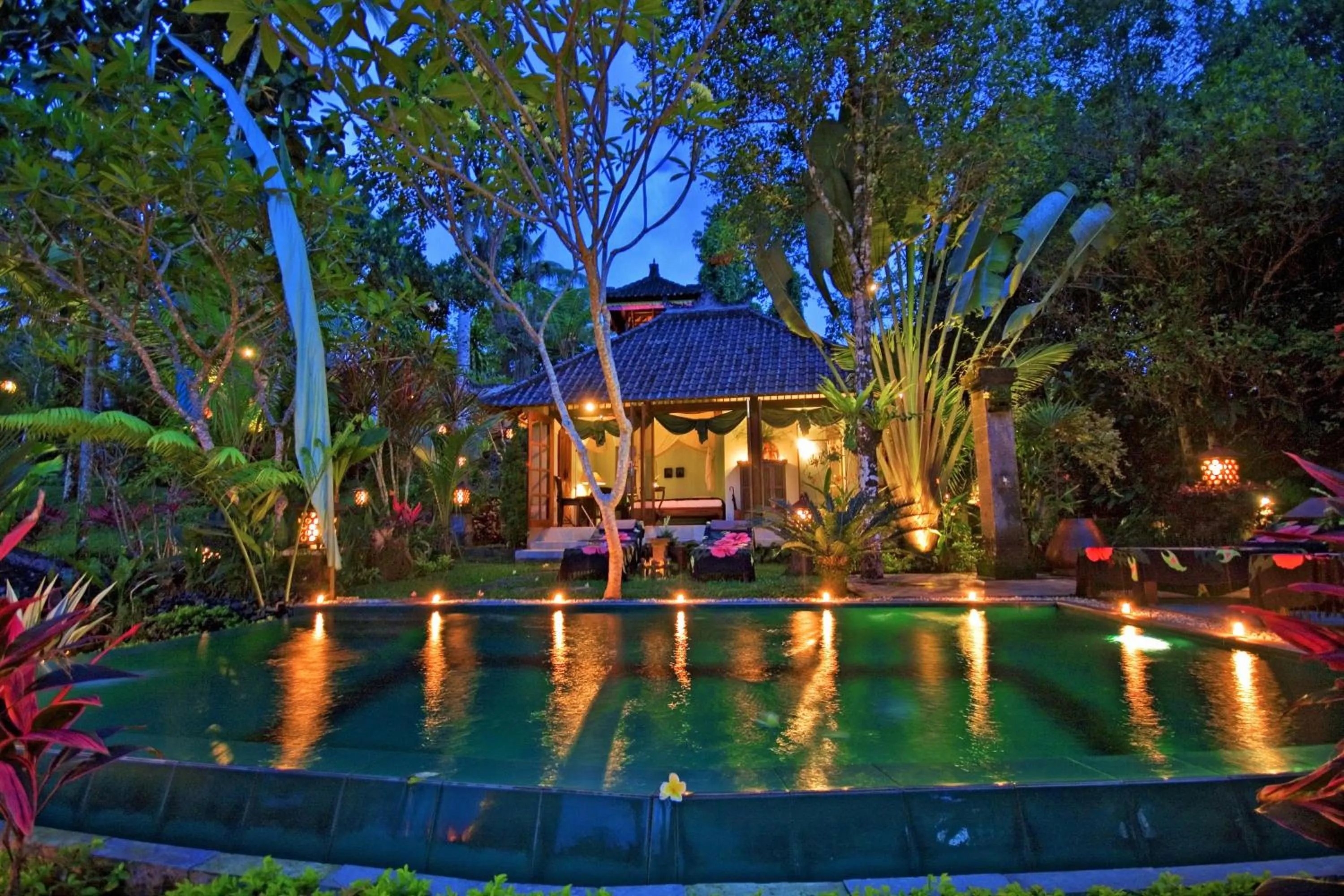 Night in The Mahogany Villa Ubud