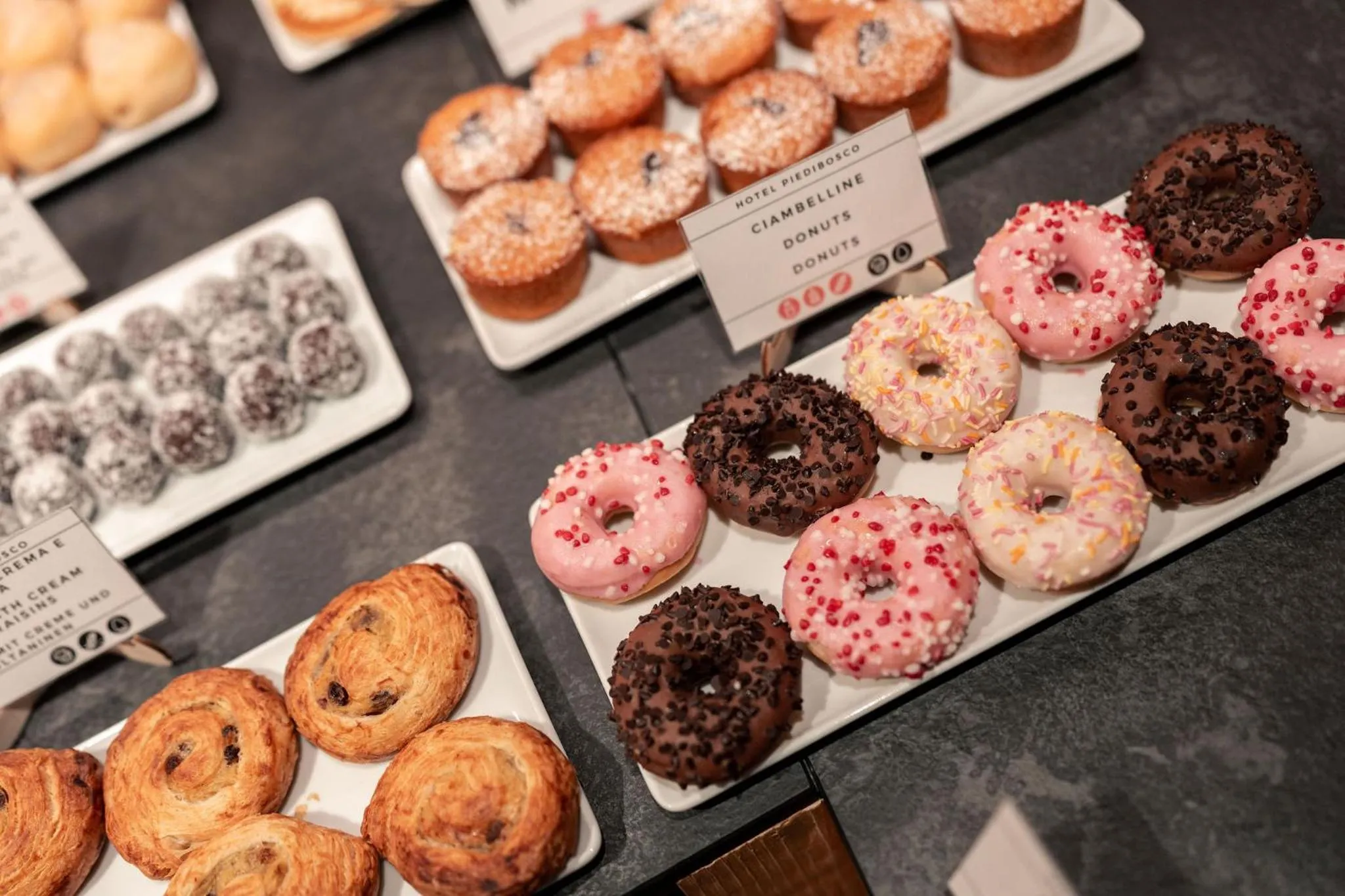Breakfast in Hotel Piedibosco