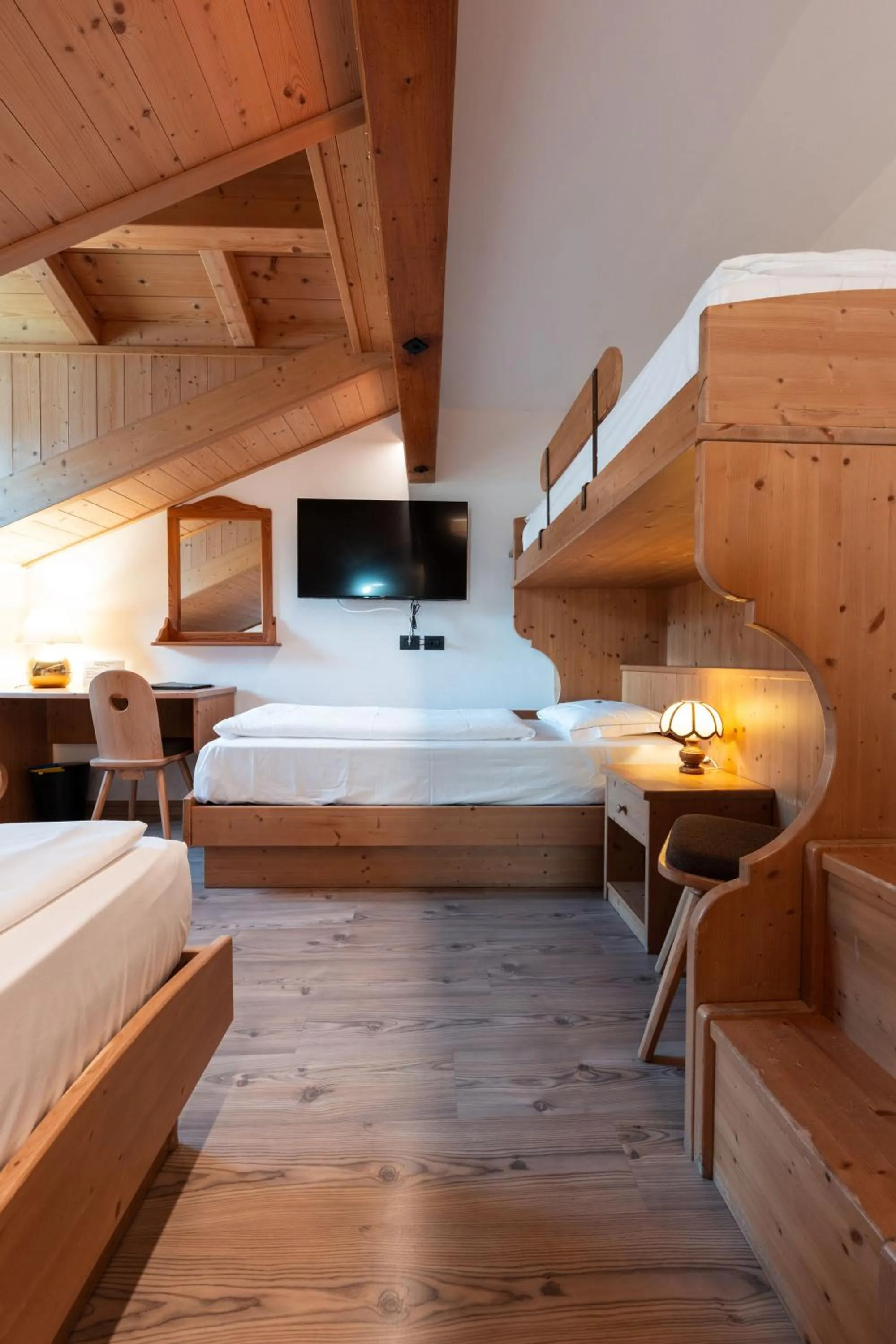 Bedroom, Bed in Hotel Piedibosco