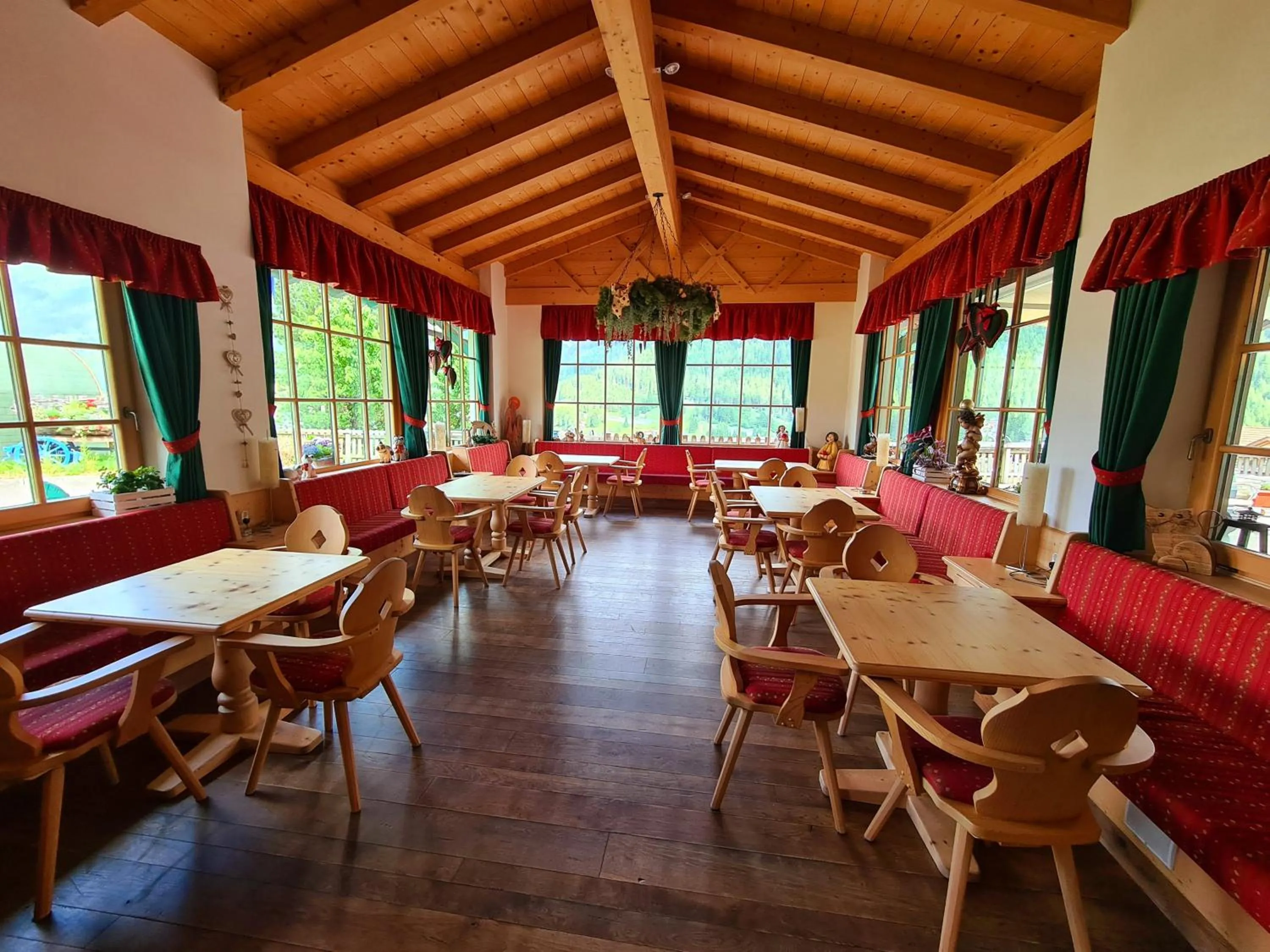 Lounge or bar in Hotel Piedibosco