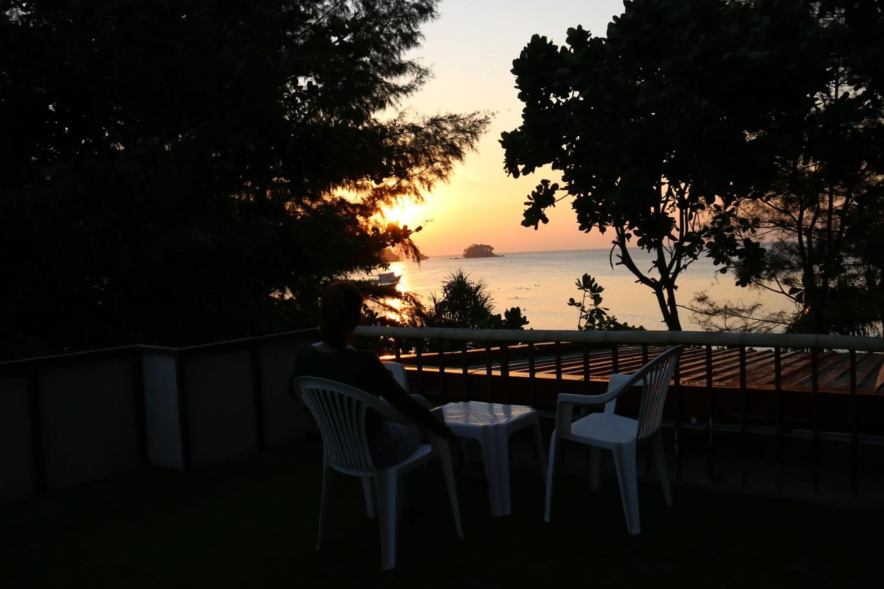 Ruan Mai Naiyang Beach Resort