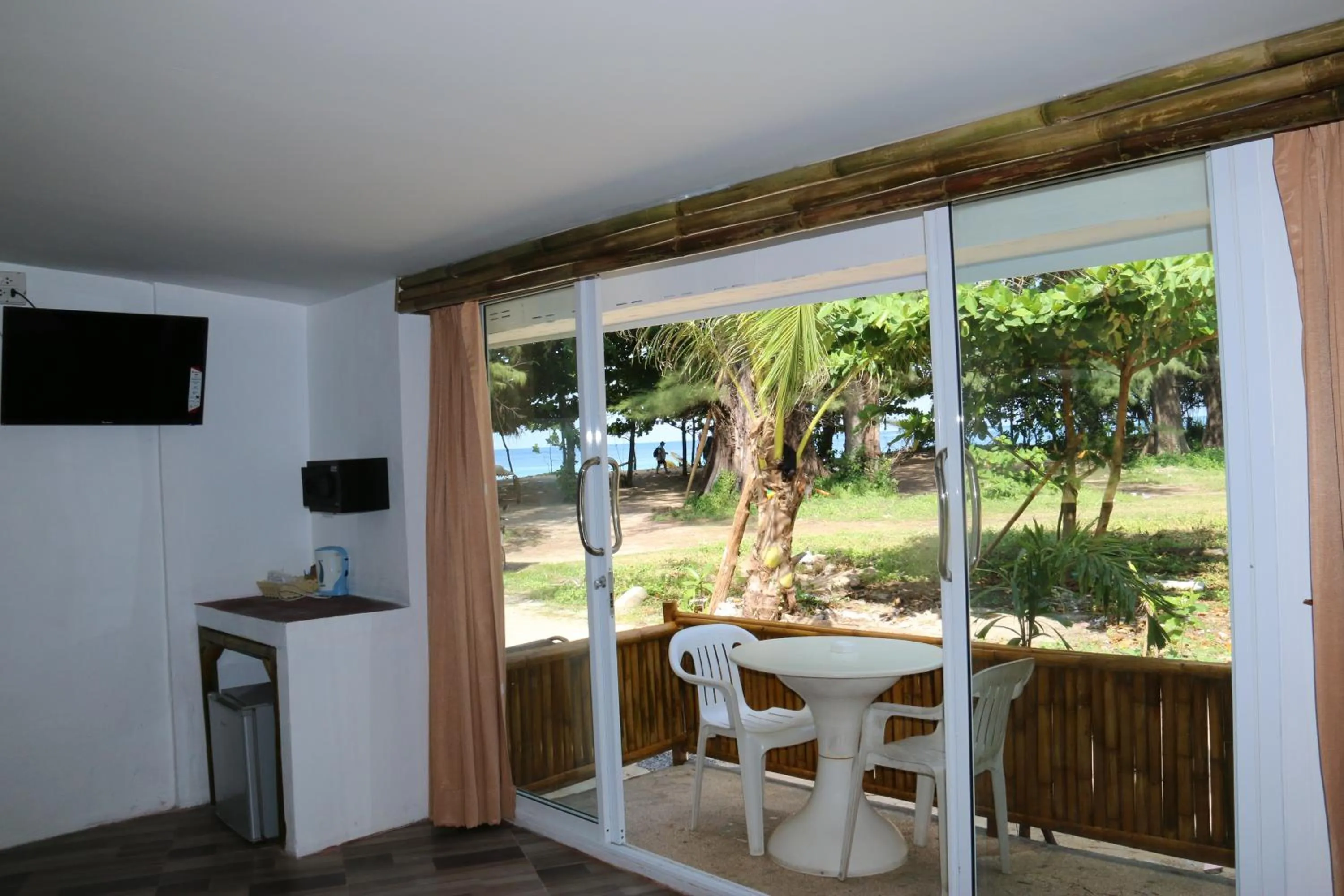 Ruan Mai Naiyang Beach Resort