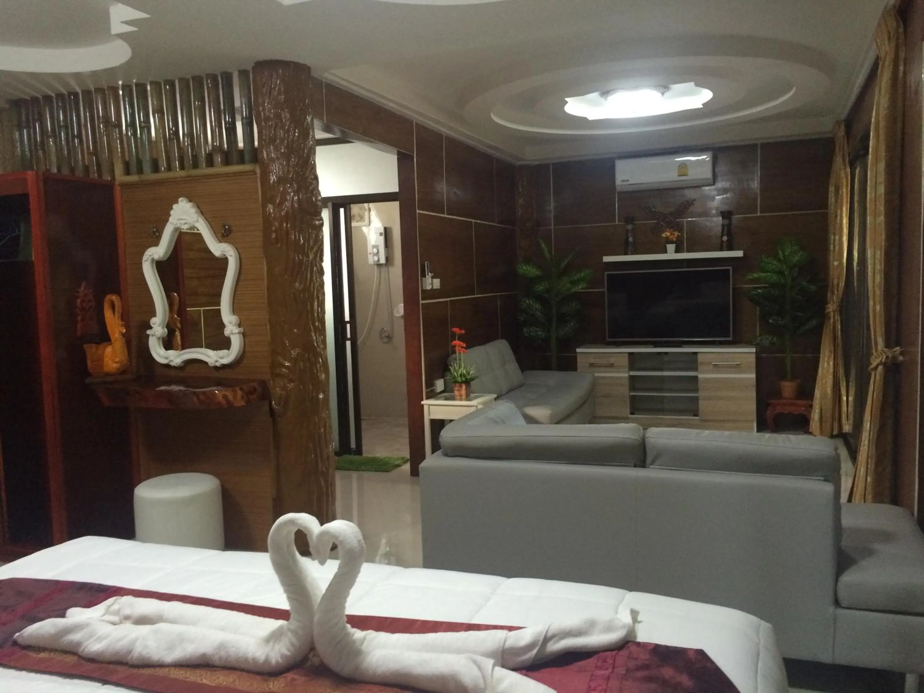 Ruan Mai Naiyang Beach Resort