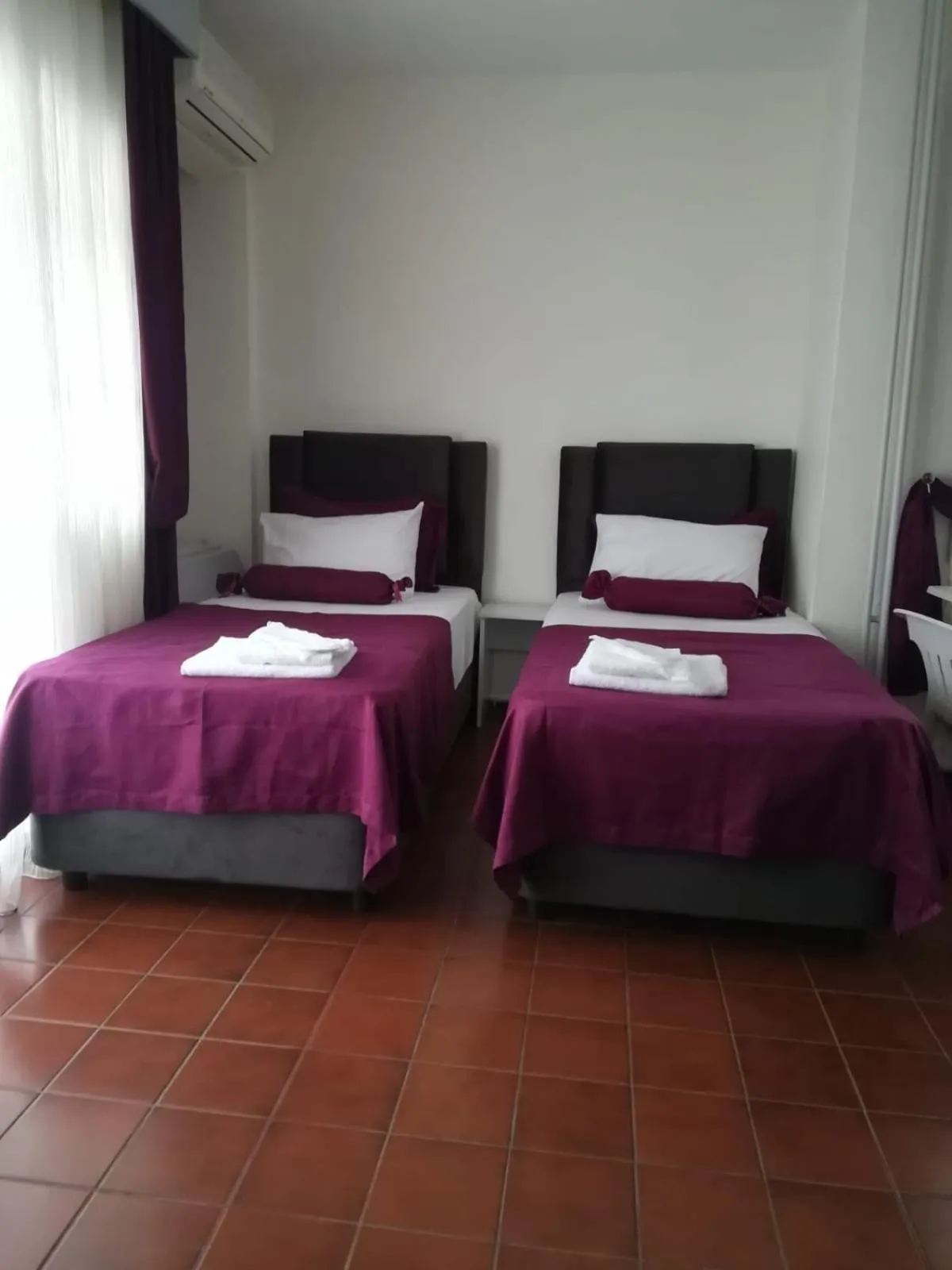 Bed in Andy's Apart Hotel