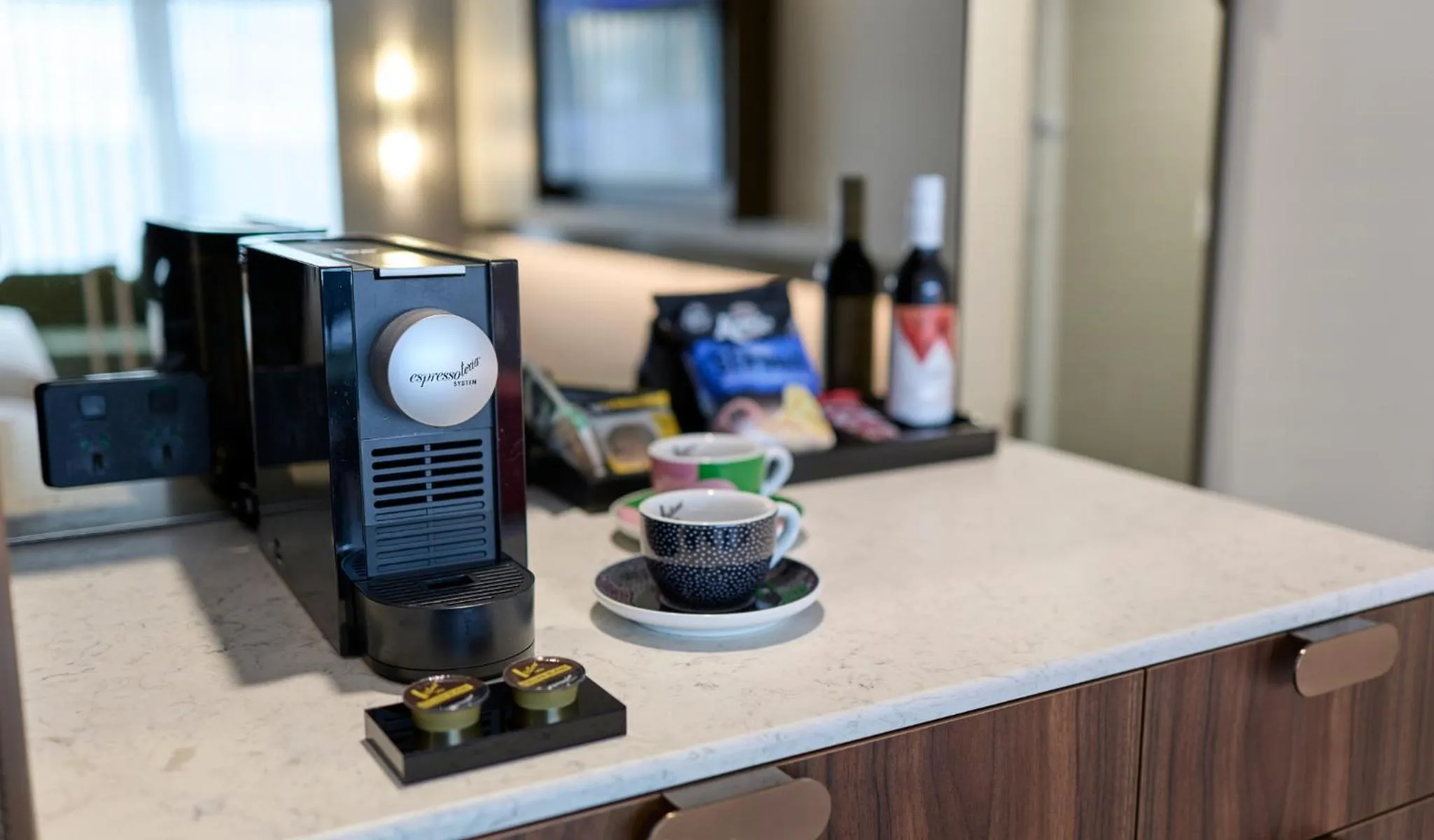 Coffee/tea facilities in PARKROYAL Melbourne Airport