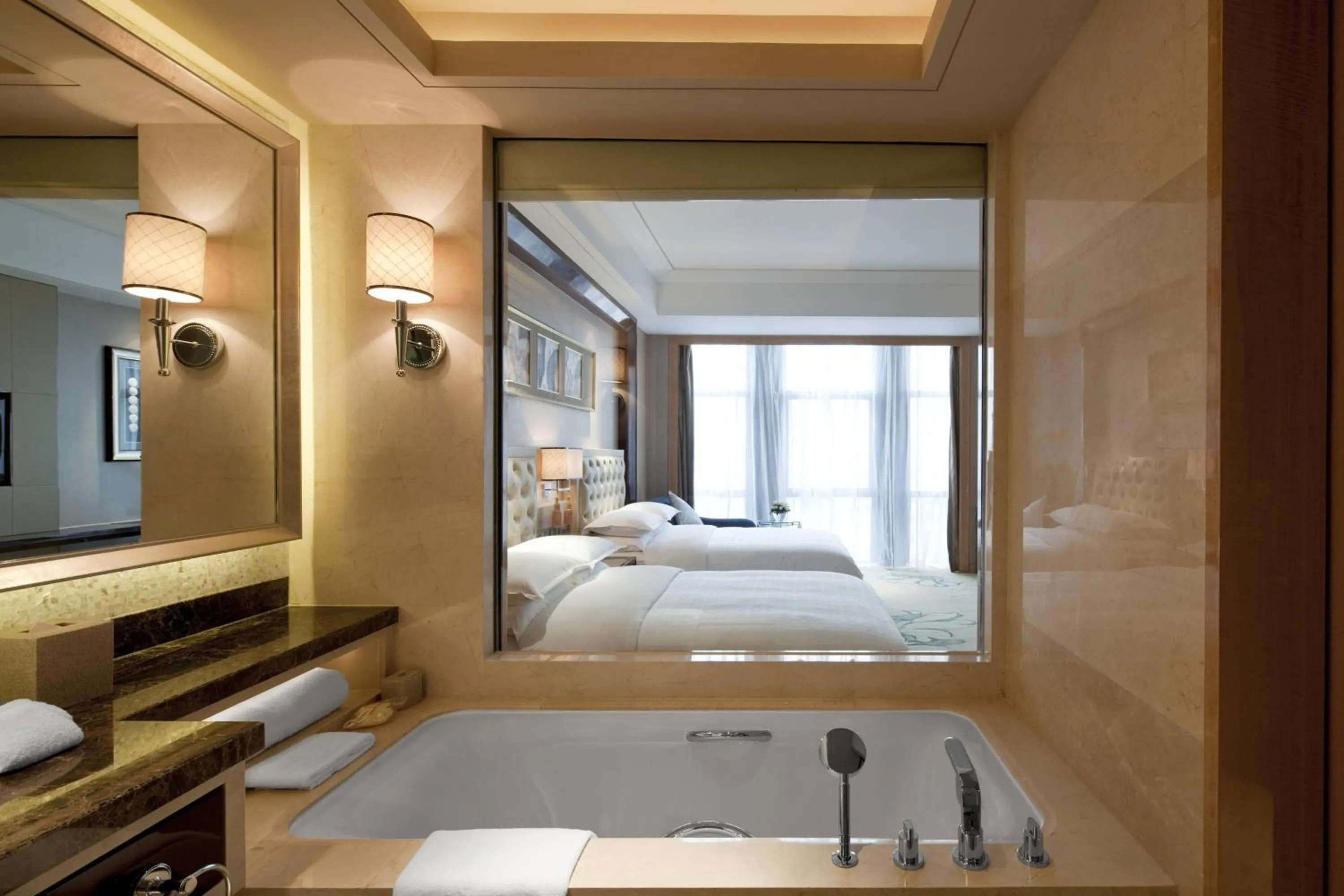 Bathroom, Bed in Sheraton Changzhou Xinbei Hotel