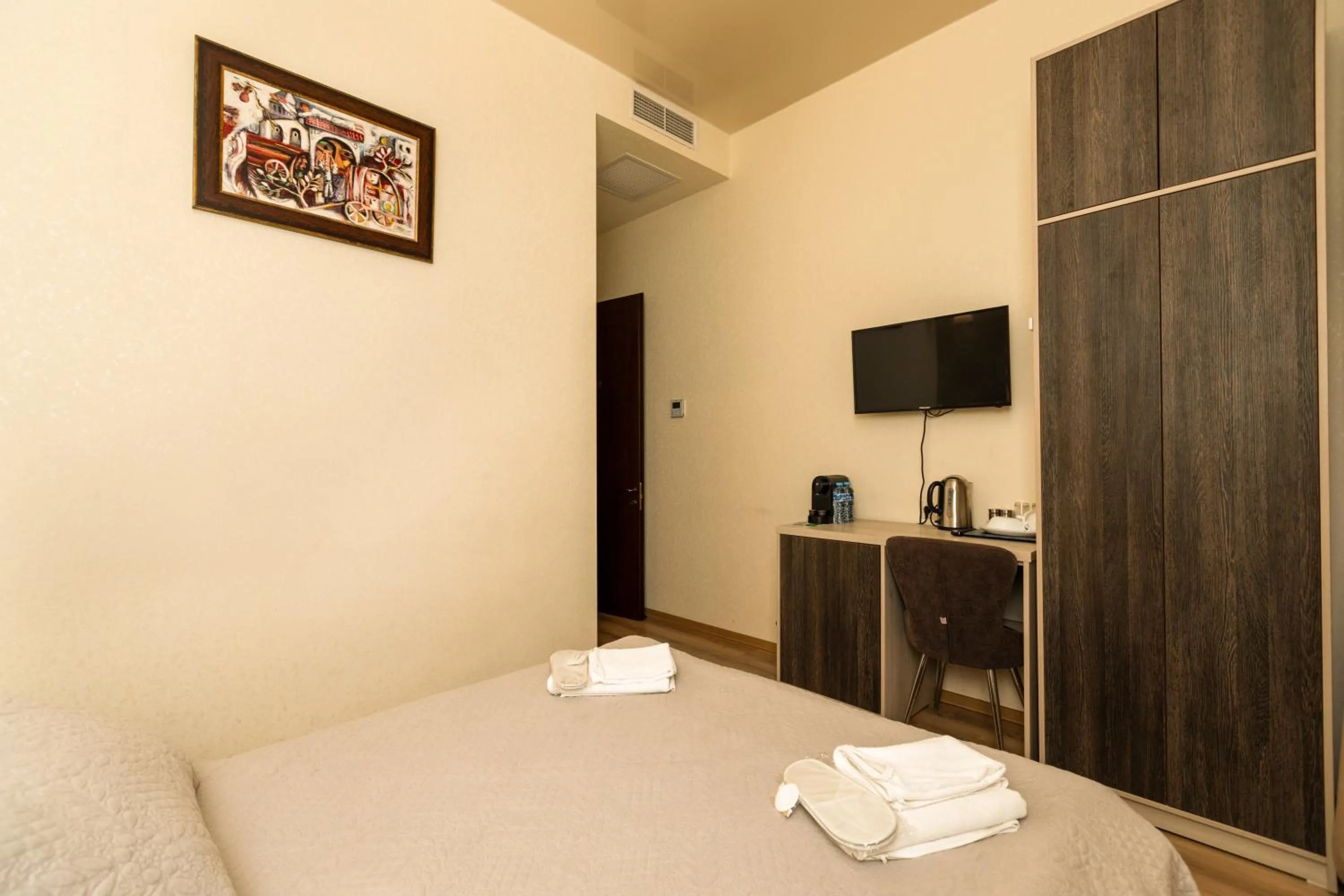 TV and multimedia, Bed in Hotel Griboedov