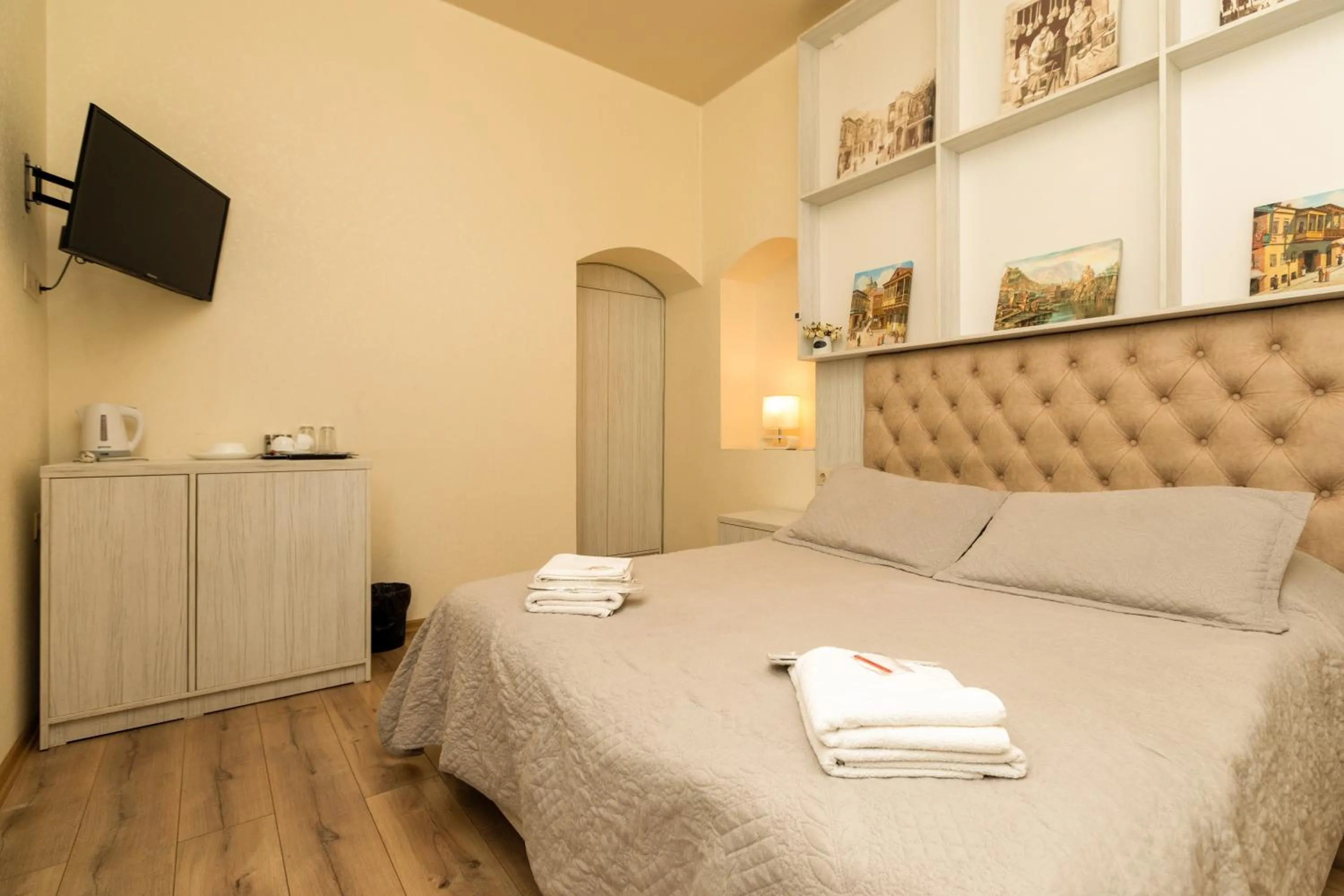 Bed in Hotel Griboedov