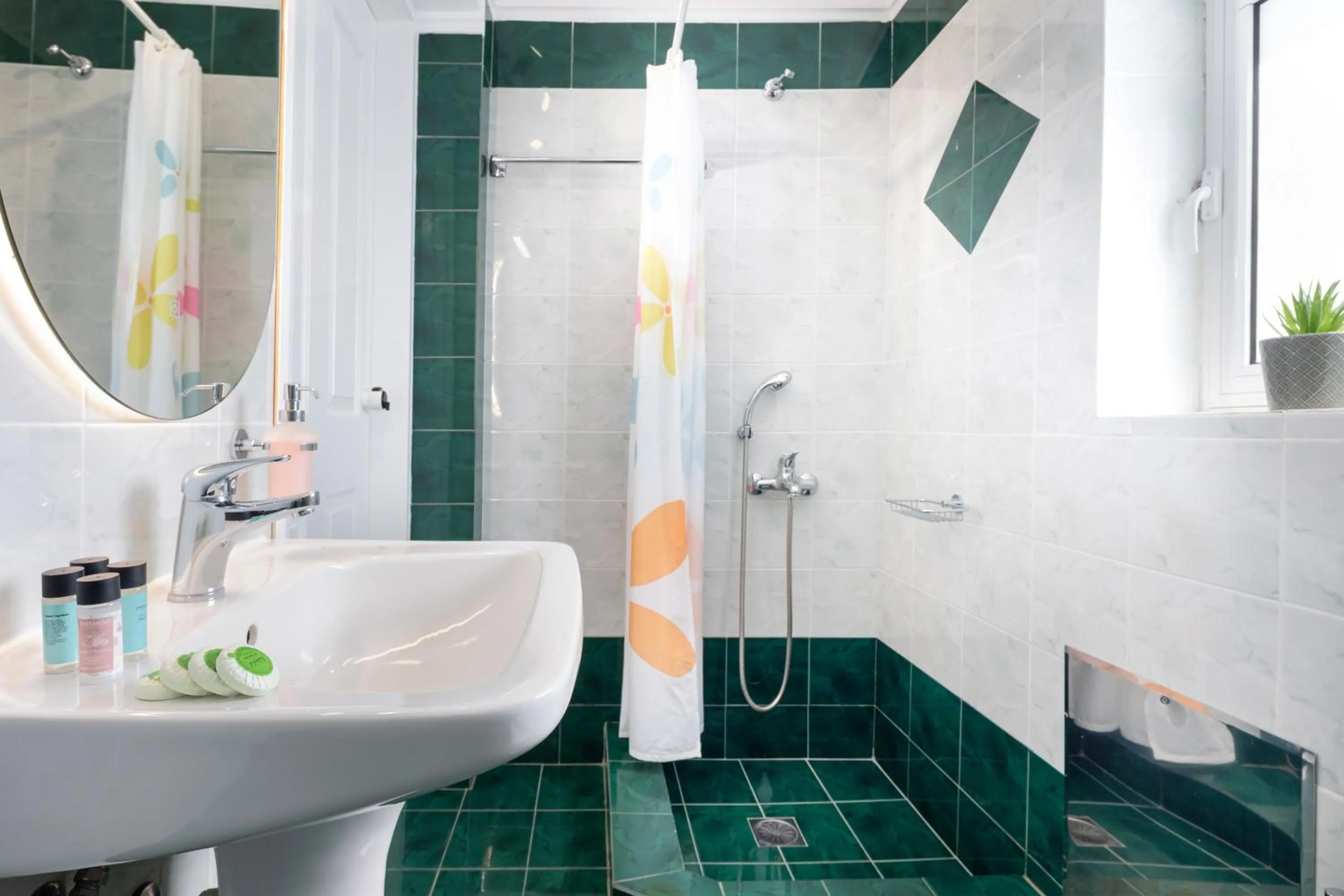 Shower in Armonia Apartments