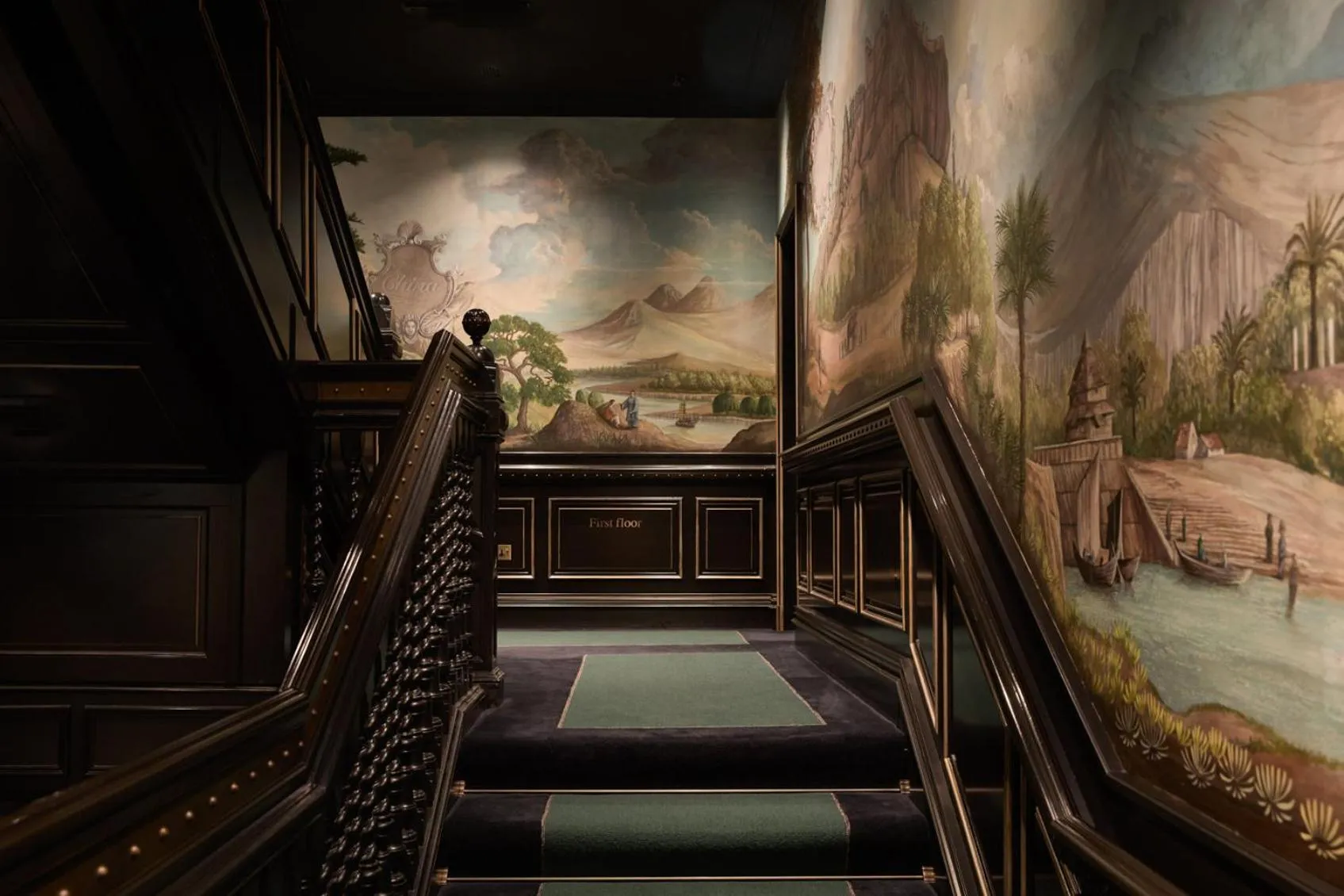 Decorative detail in 100 Princes Street